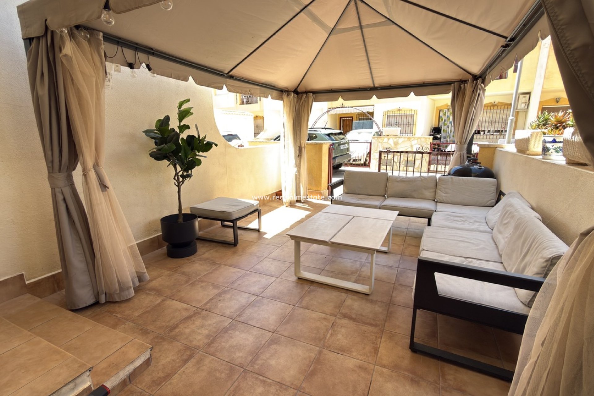 Resale - Town House -
Orihuela Costa - La Zenia