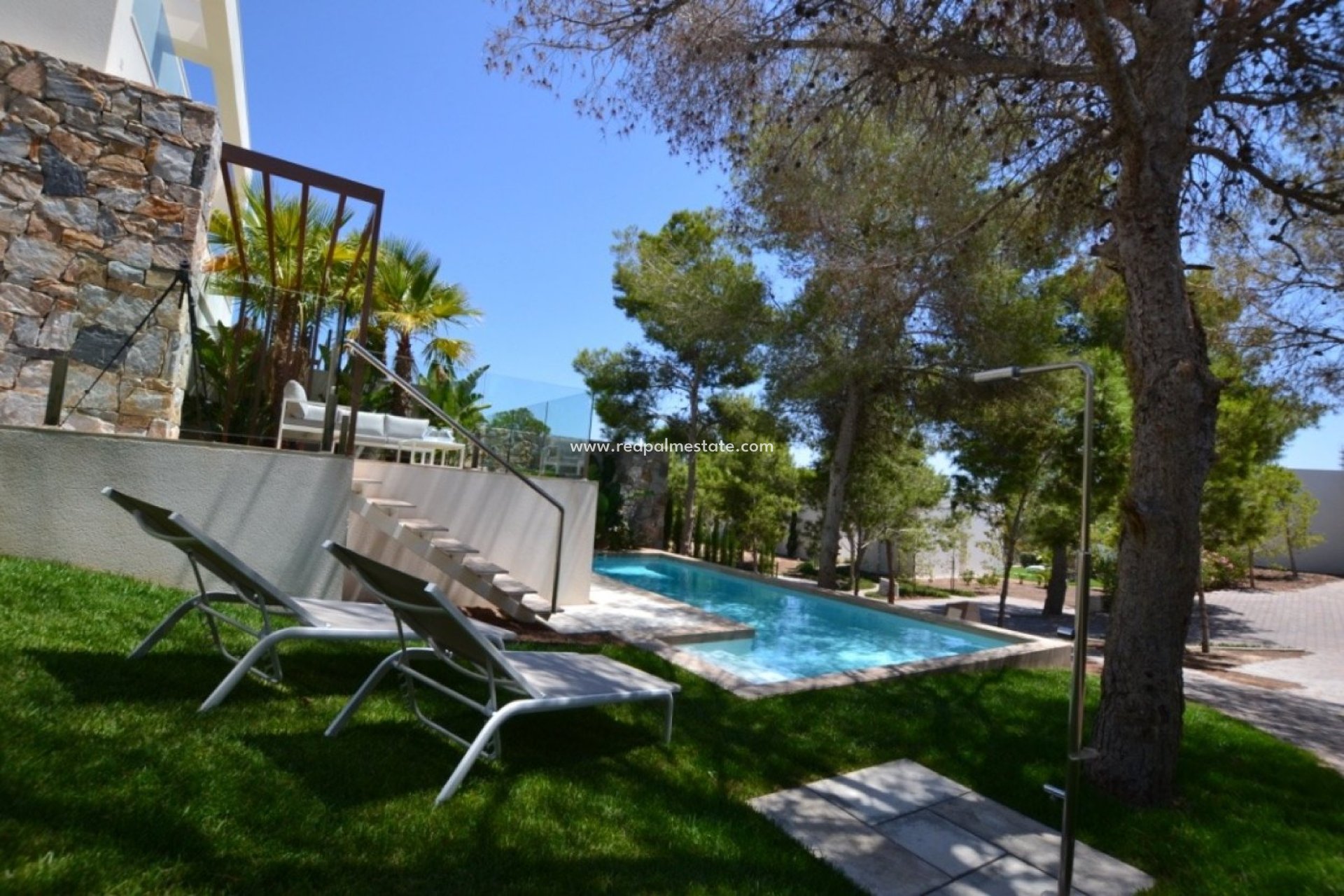 Resale - Town House -
Orihuela Costa - Las Colinas Golf