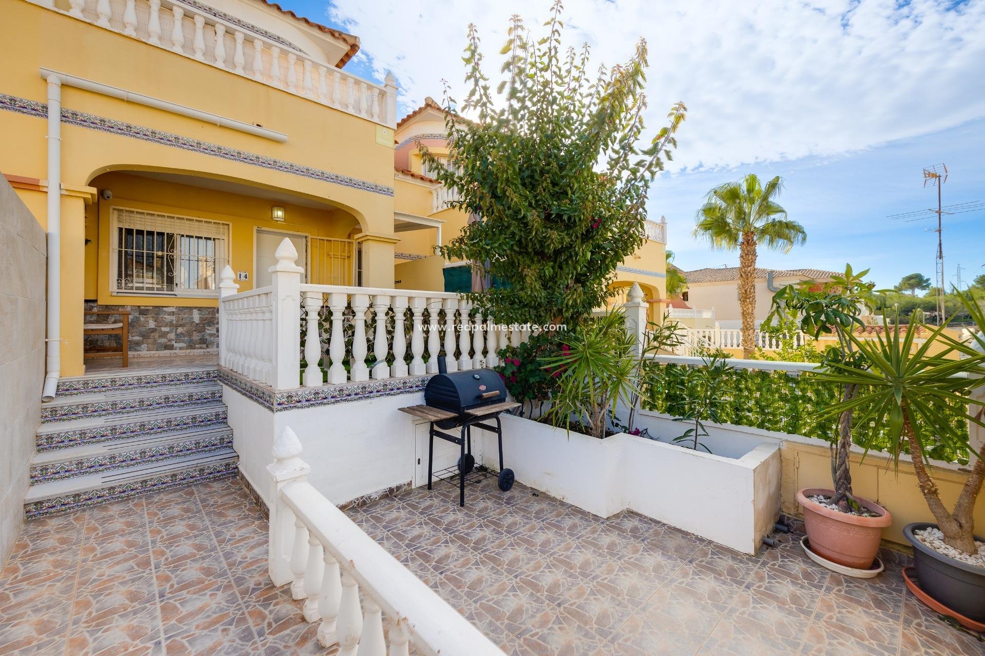 Resale - Town House -
Orihuela Costa - Las Filipinas