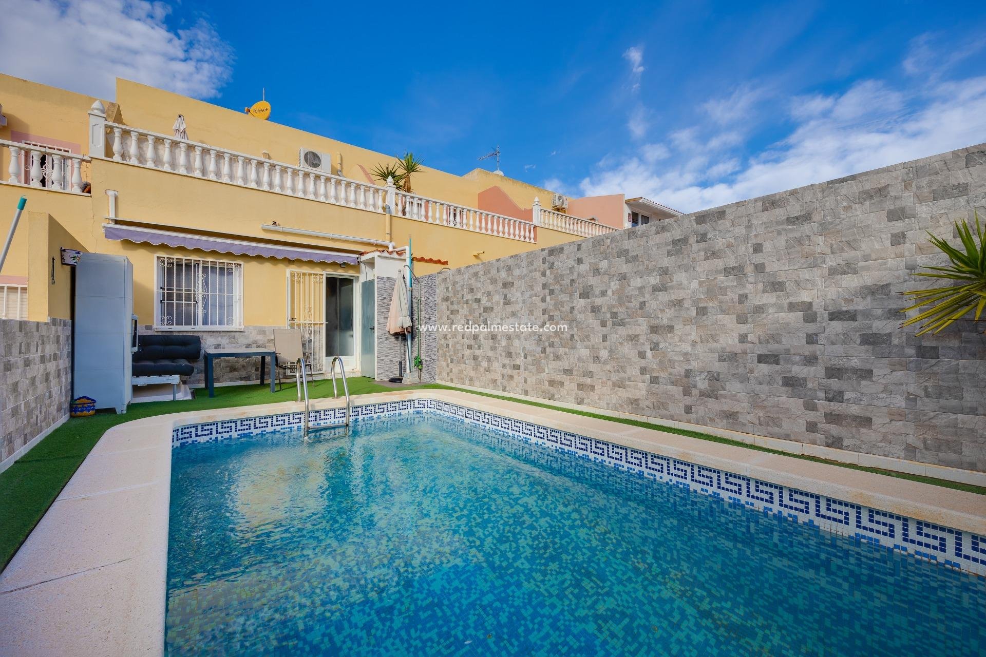 Resale - Town House -
Orihuela Costa - Las Filipinas