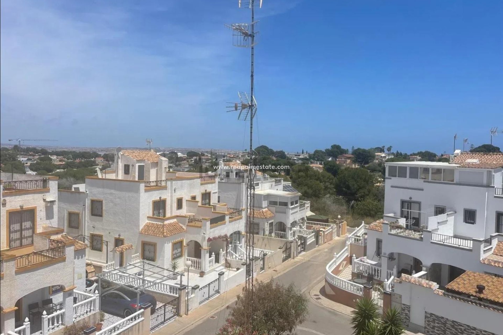 Resale - Town House -
Orihuela Costa - Los Almendros-la Florida