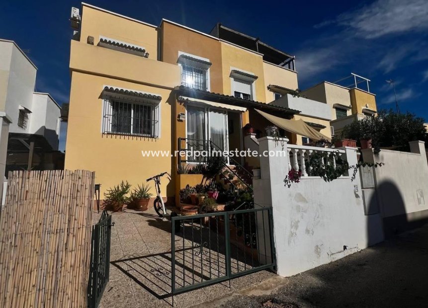 Resale - Town House -
Orihuela Costa - Los Almendros-la Florida