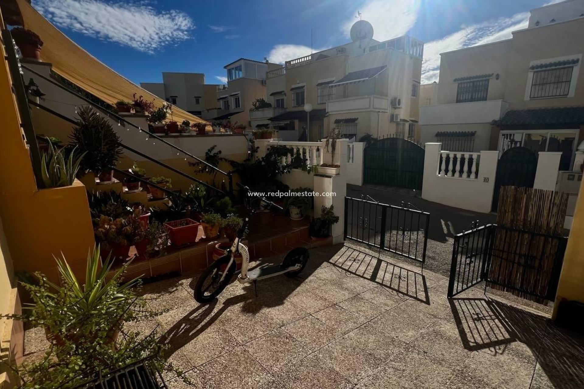 Resale - Town House -
Orihuela Costa - Los Almendros-la Florida