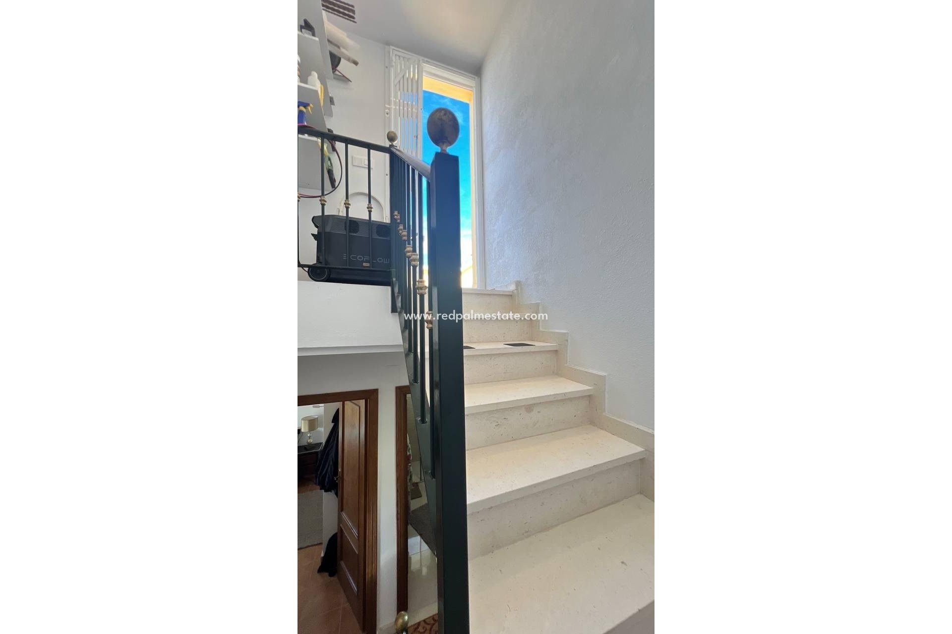 Resale - Town House -
Orihuela Costa - Los Almendros-la Florida