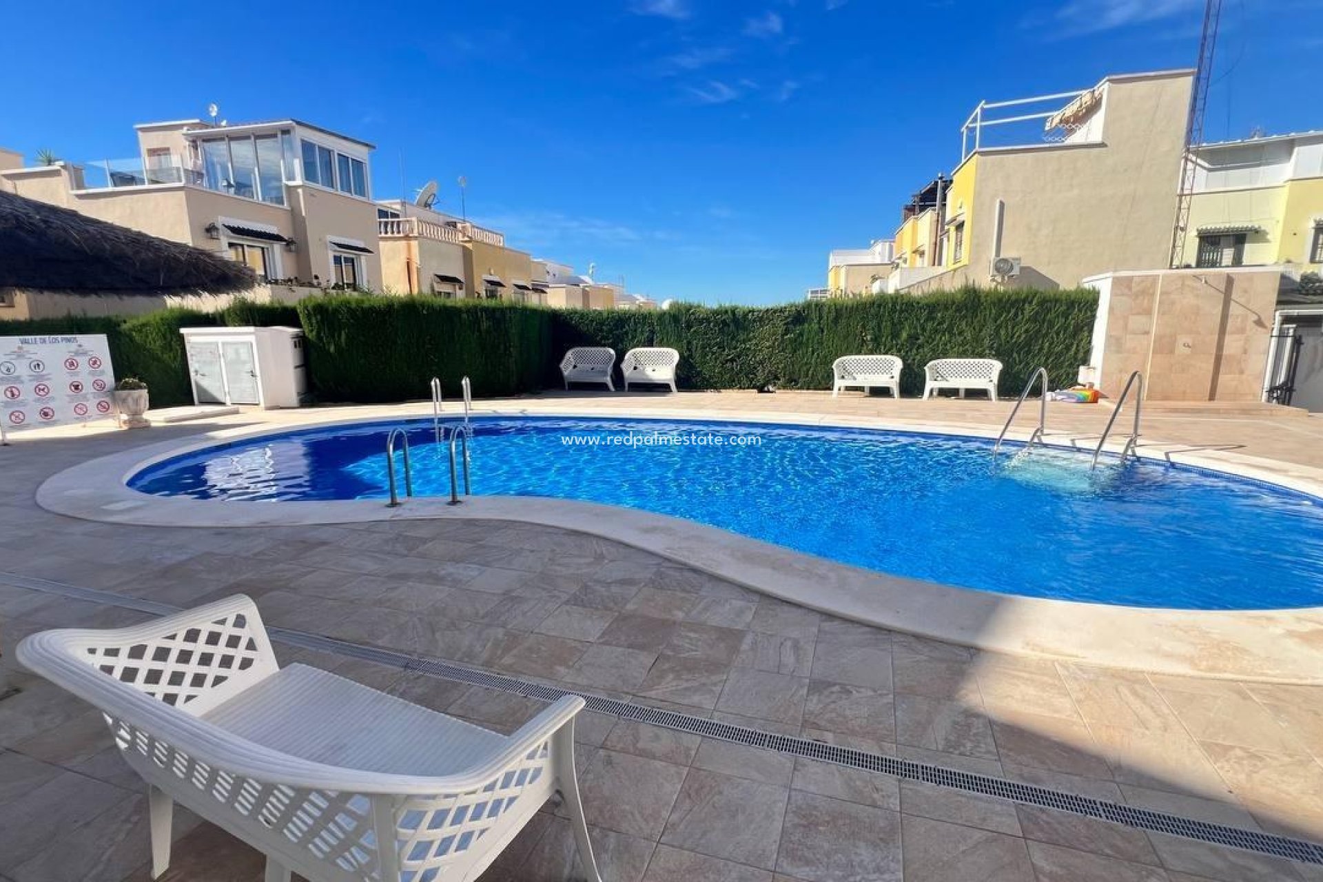 Resale - Town House -
Orihuela Costa - Los Almendros-la Florida