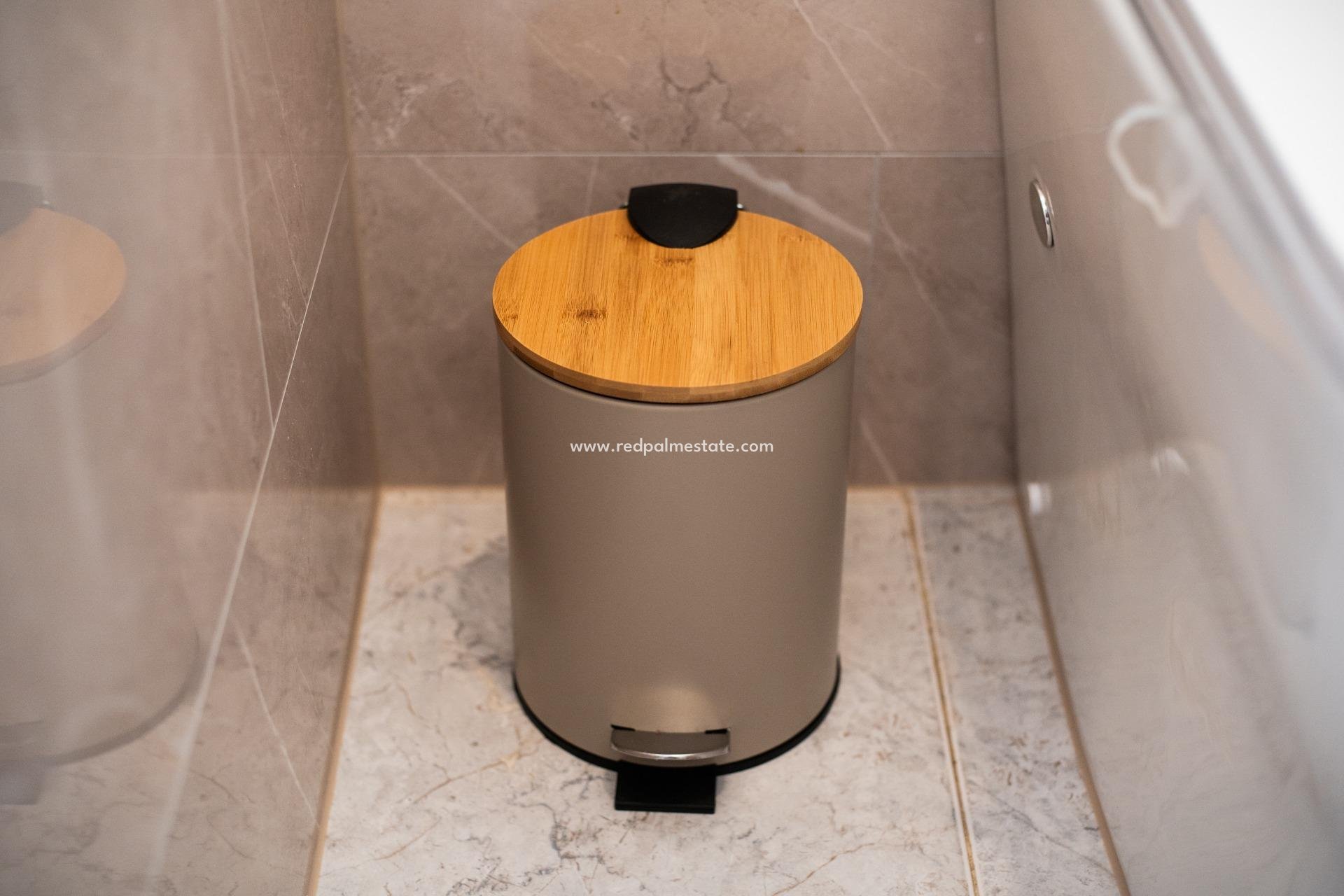 Resale - Town House -
Orihuela Costa - Los Almendros-la Florida