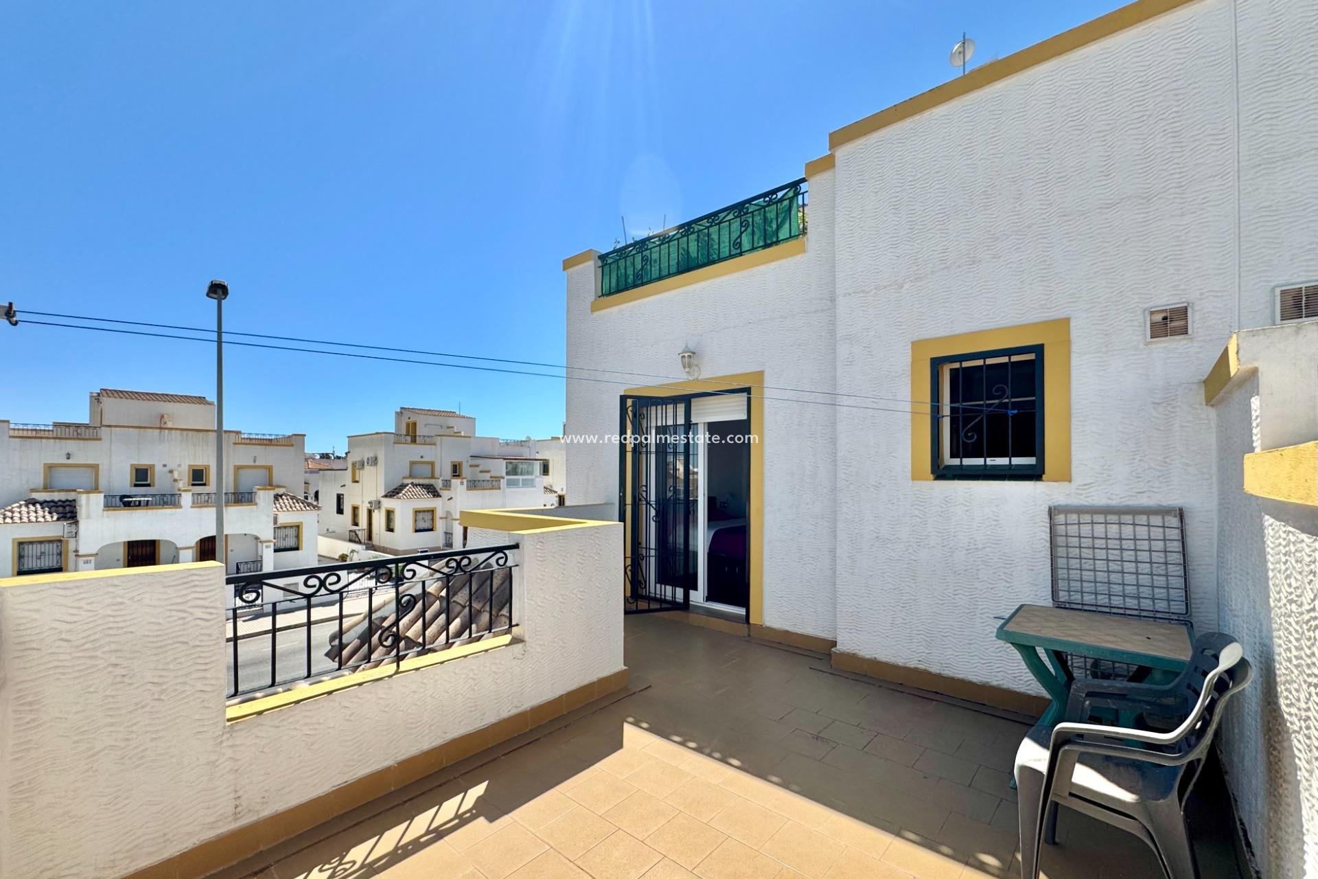Resale - Town House -
Orihuela Costa - Los altos