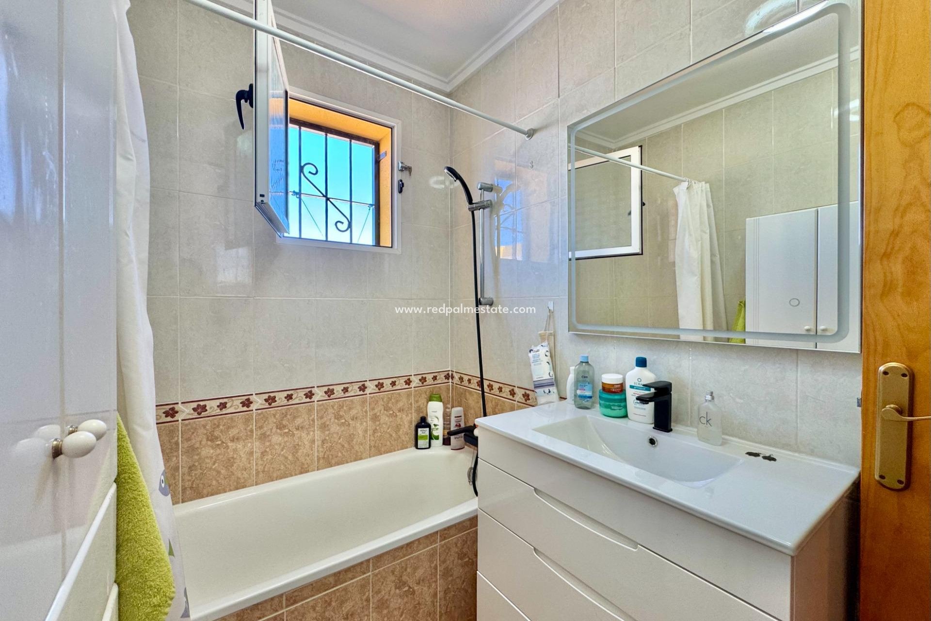 Resale - Town House -
Orihuela Costa - Los altos