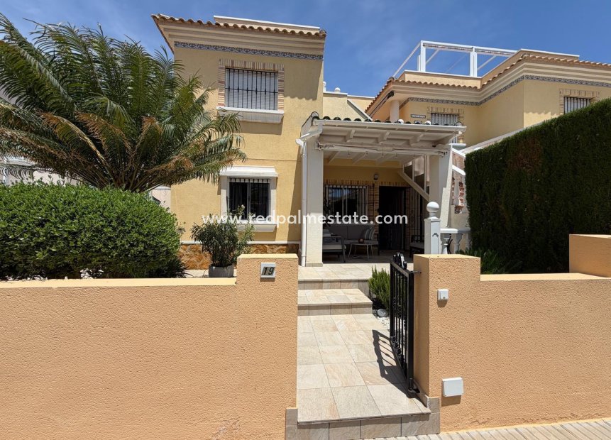 Resale - Town House -
Orihuela Costa - Los Dolses