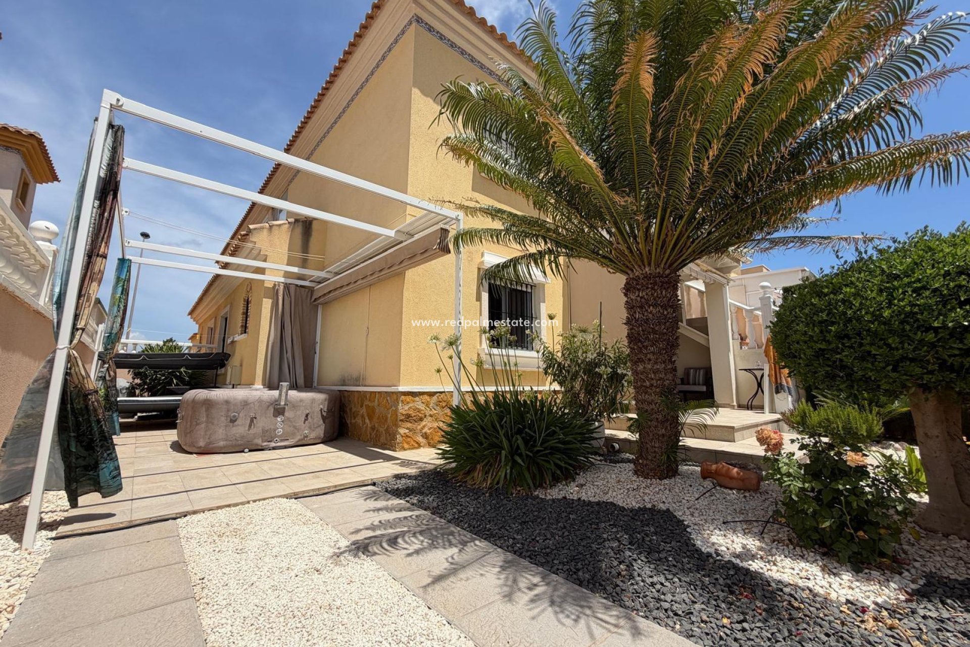 Resale - Town House -
Orihuela Costa - Los Dolses