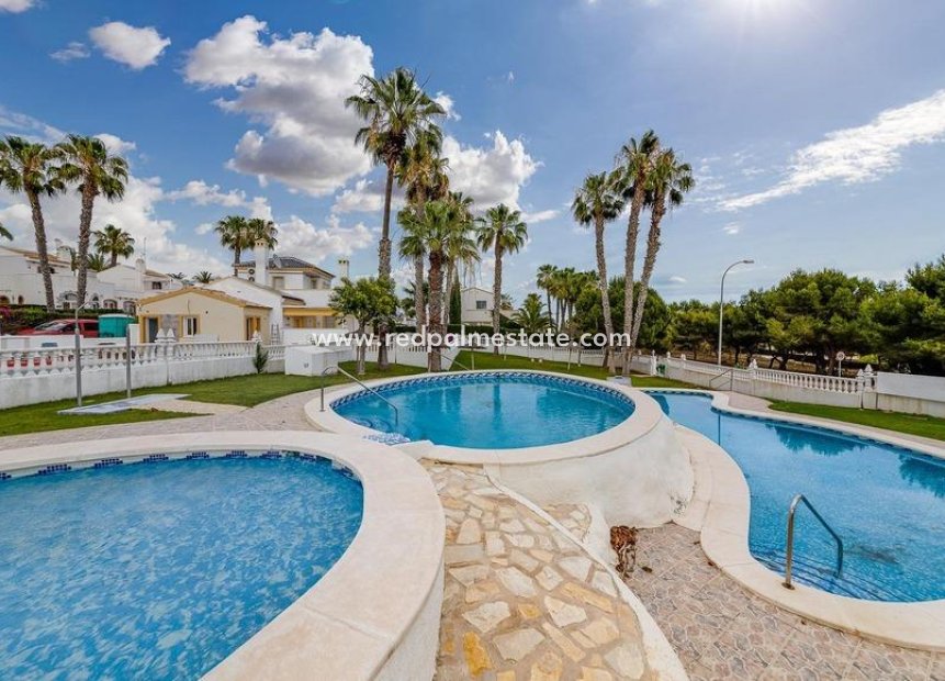 Resale - Town House -
Orihuela Costa - Los Dolses