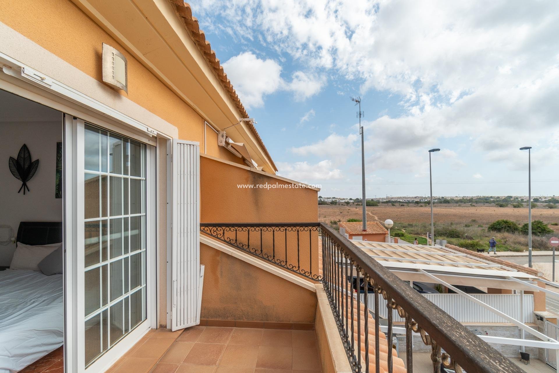 Resale - Town House -
Orihuela Costa - Los Dolses