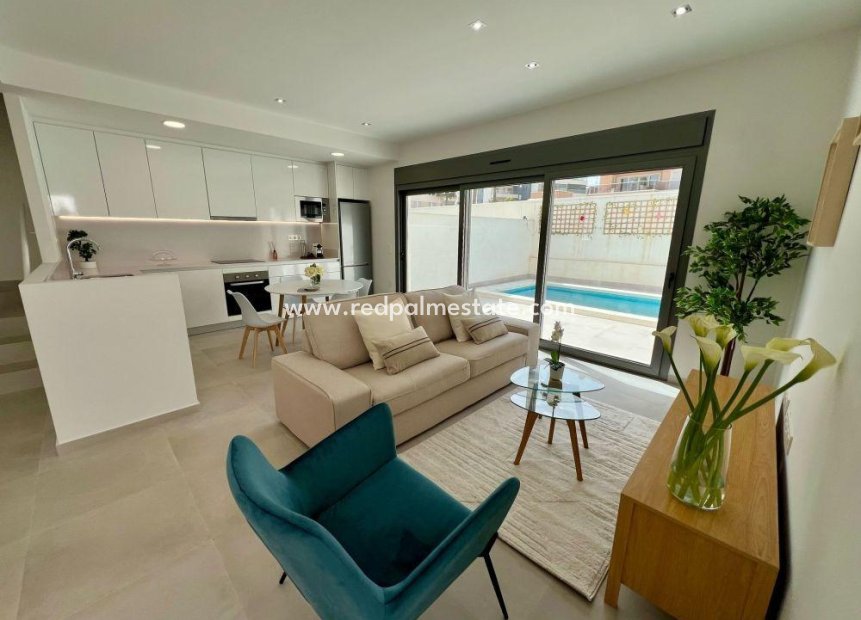 Resale - Town House -
Orihuela Costa - Los Dolses