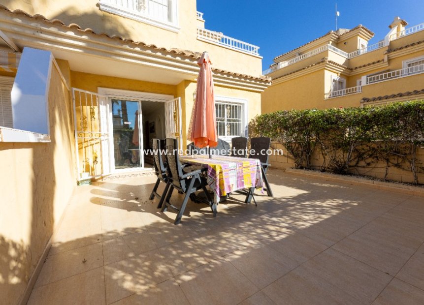 Resale - Town House -
Orihuela Costa - Mariblanca