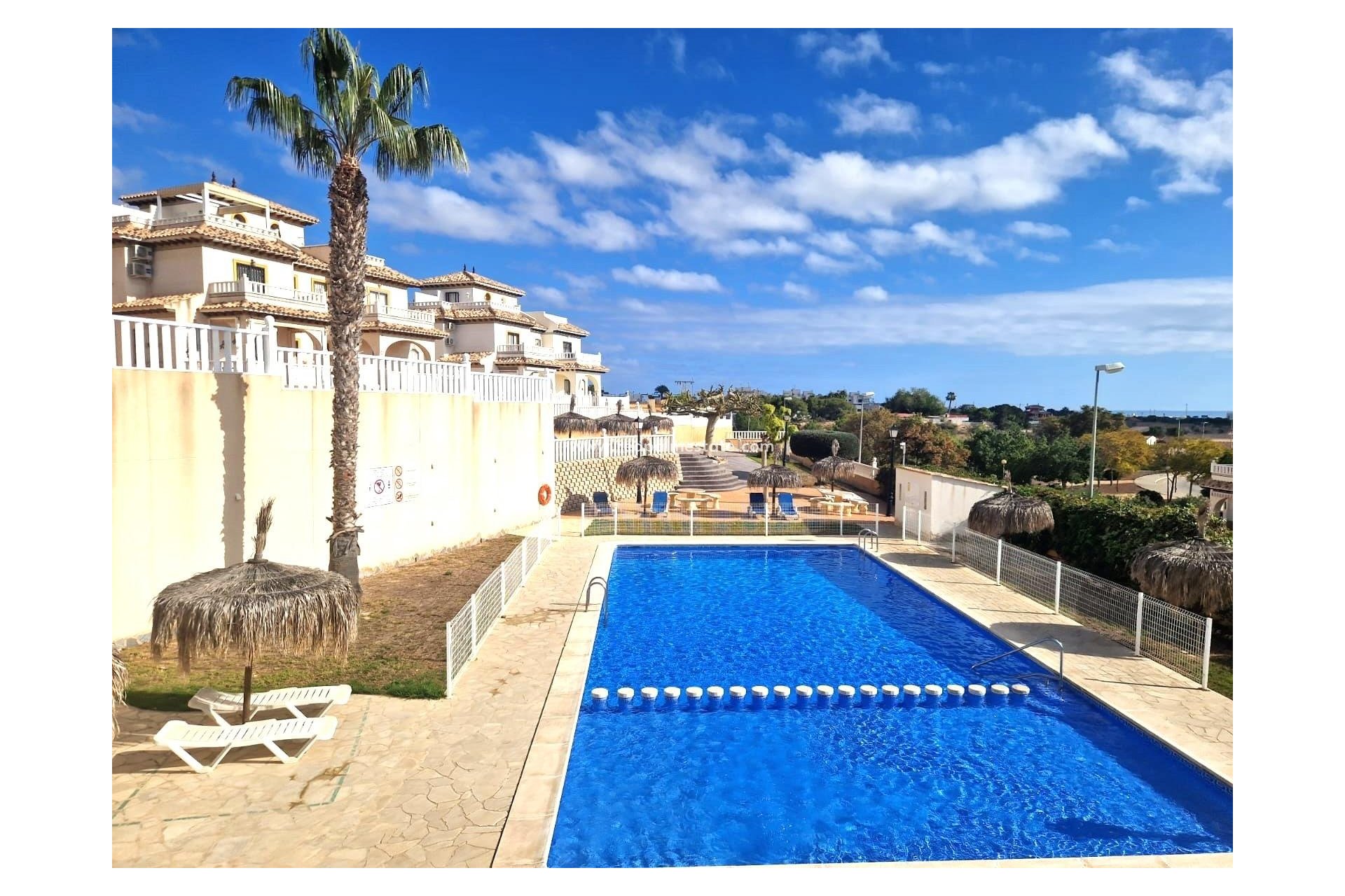 Resale - Town House -
Orihuela Costa - Montezenia