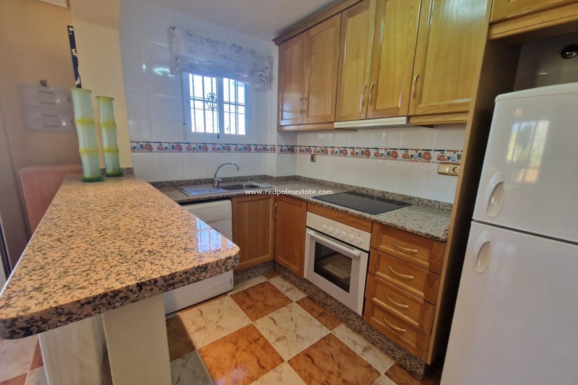 Resale - Town House -
Orihuela Costa - Montezenia