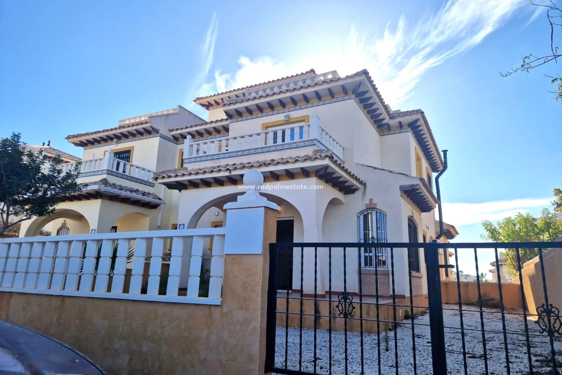 Resale - Town House -
Orihuela Costa - Montezenia