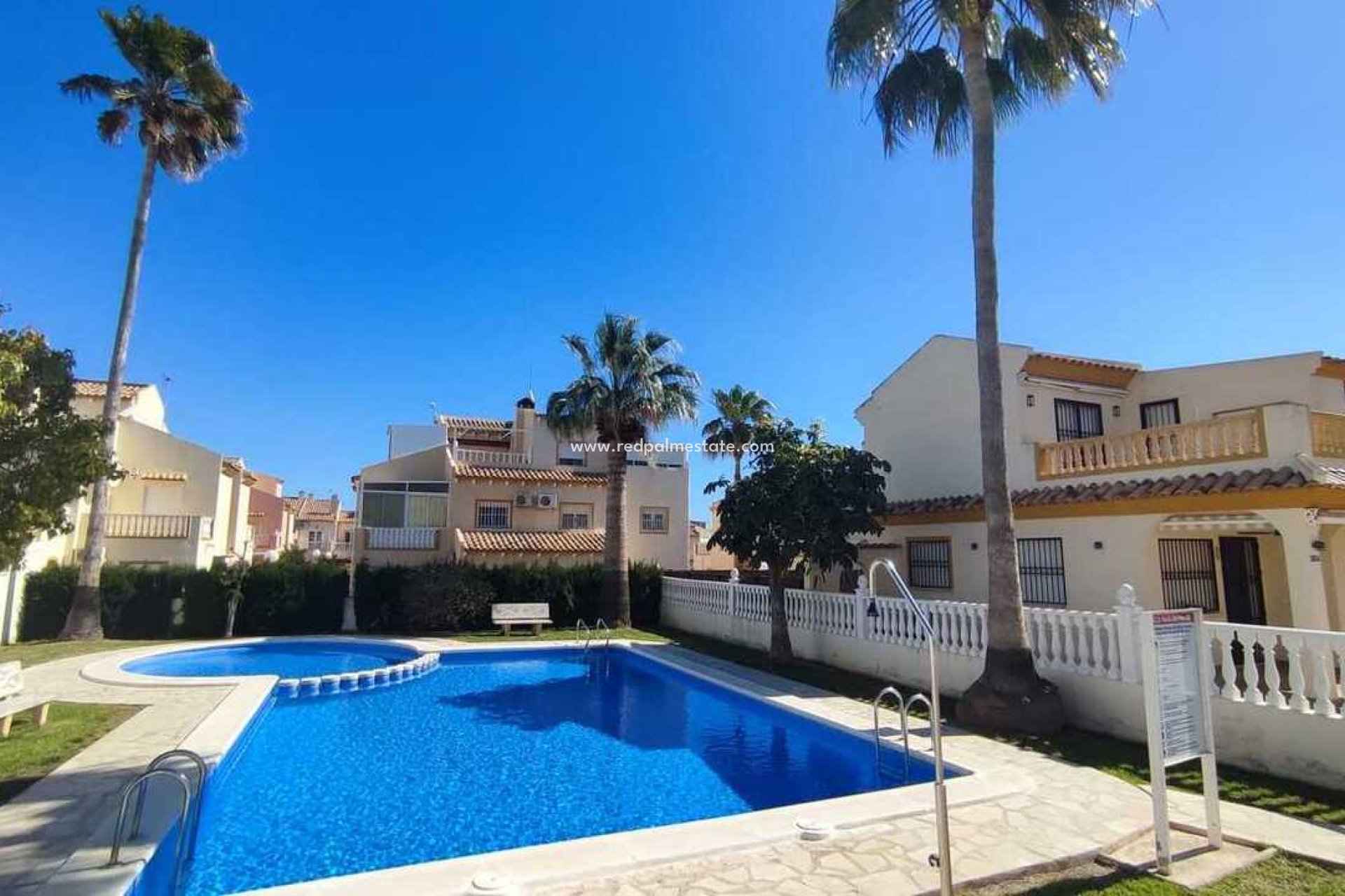Resale - Town House -
Orihuela Costa - Playa Flamenca