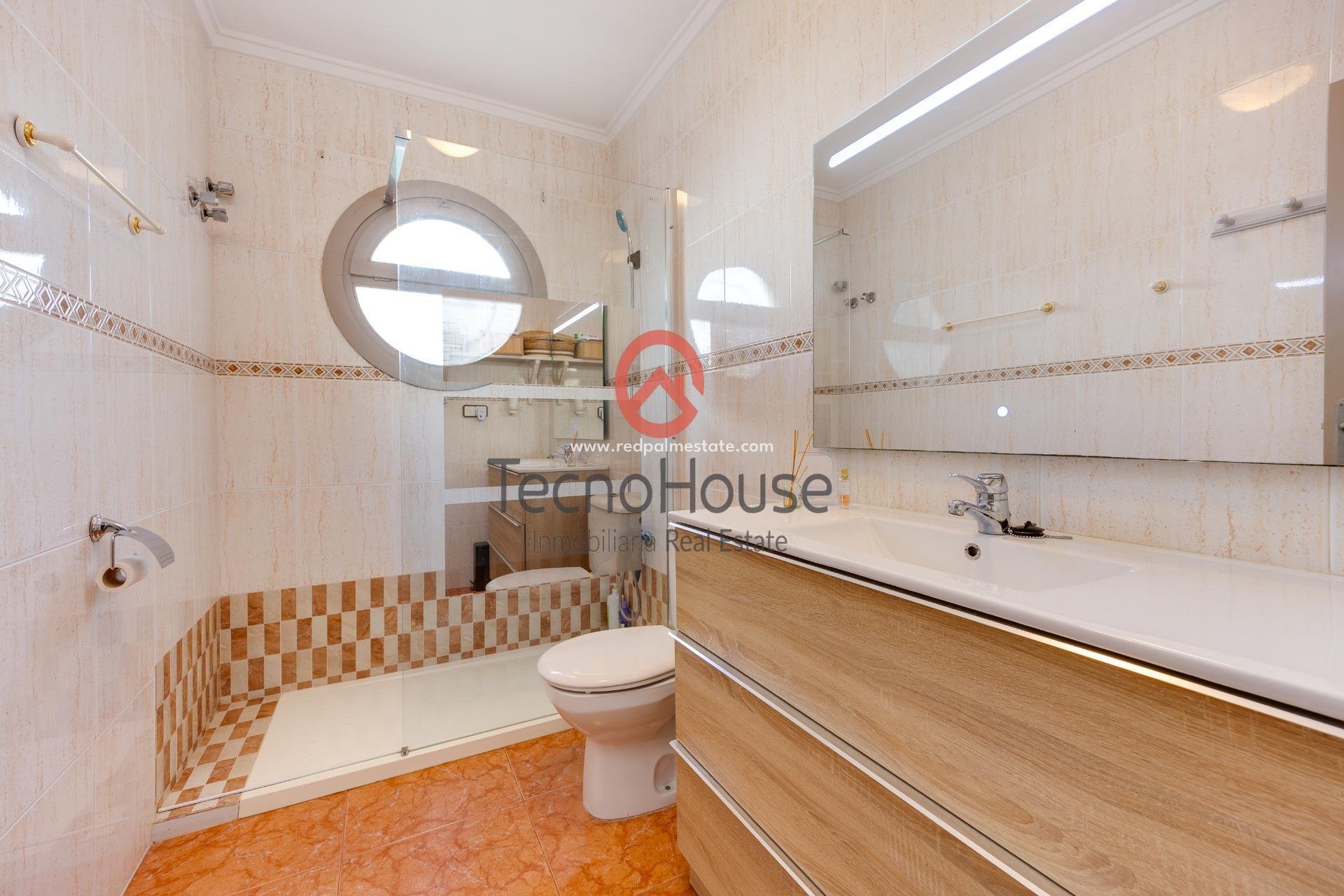 Resale - Town House -
Orihuela Costa - Playa Flamenca