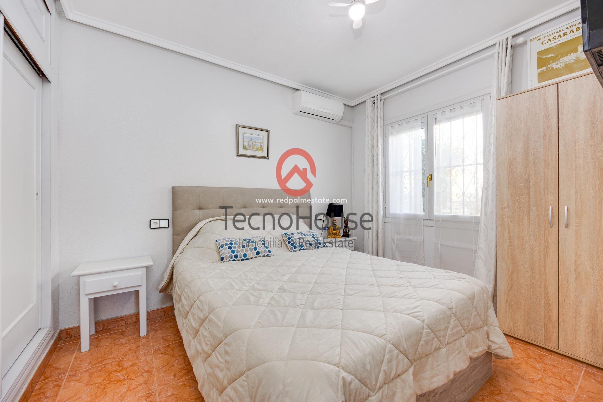 Resale - Town House -
Orihuela Costa - Playa Flamenca