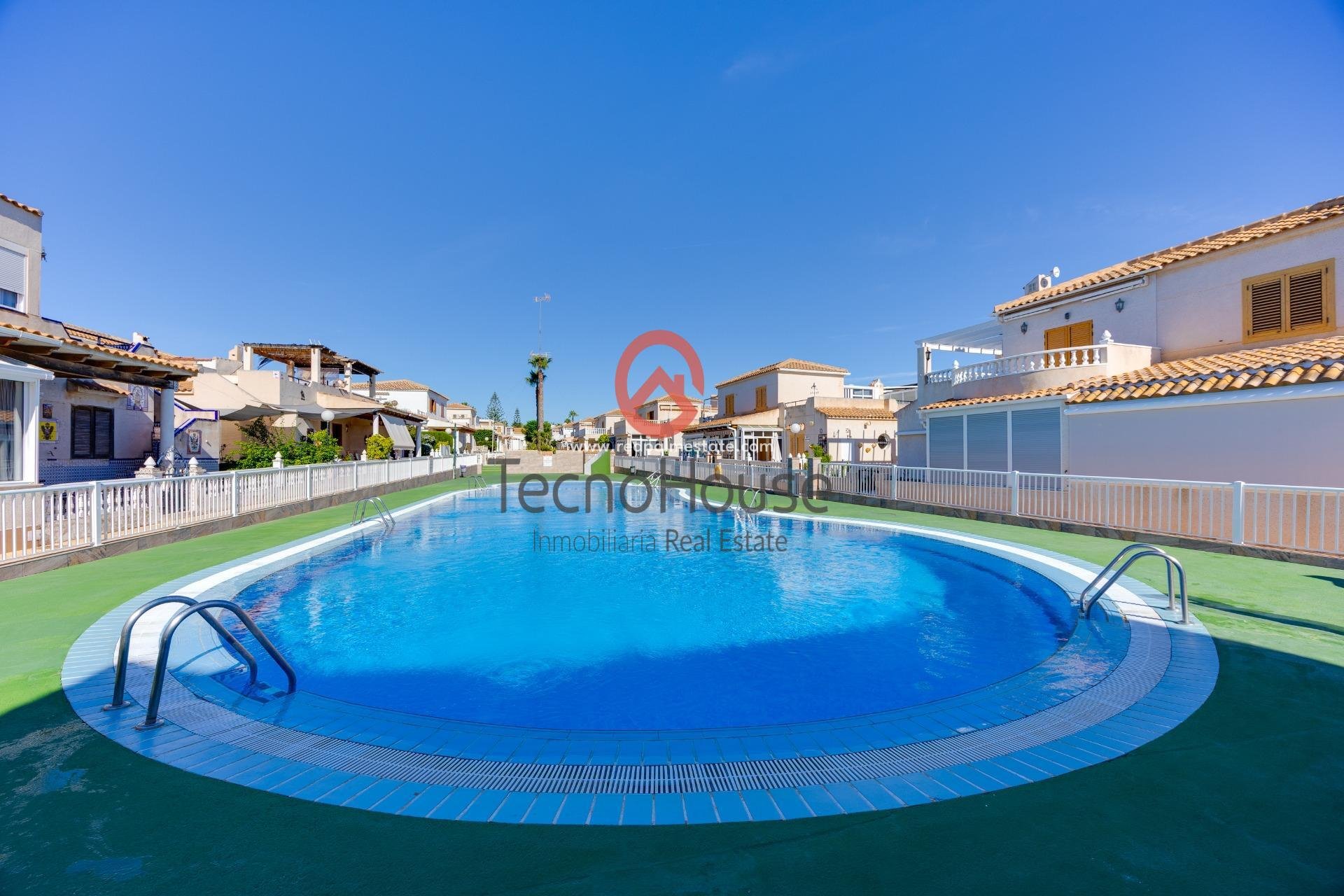 Resale - Town House -
Orihuela Costa - Playa Flamenca