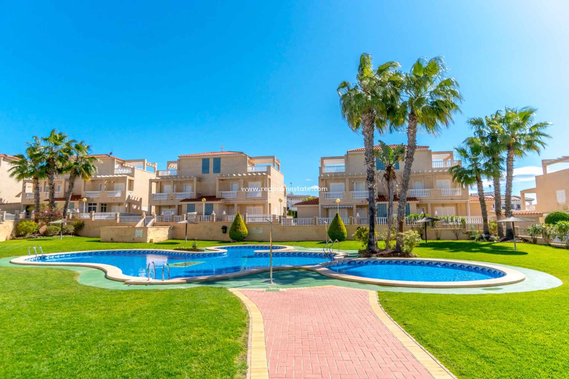 Resale - Town House -
Orihuela Costa - Playa Flamenca