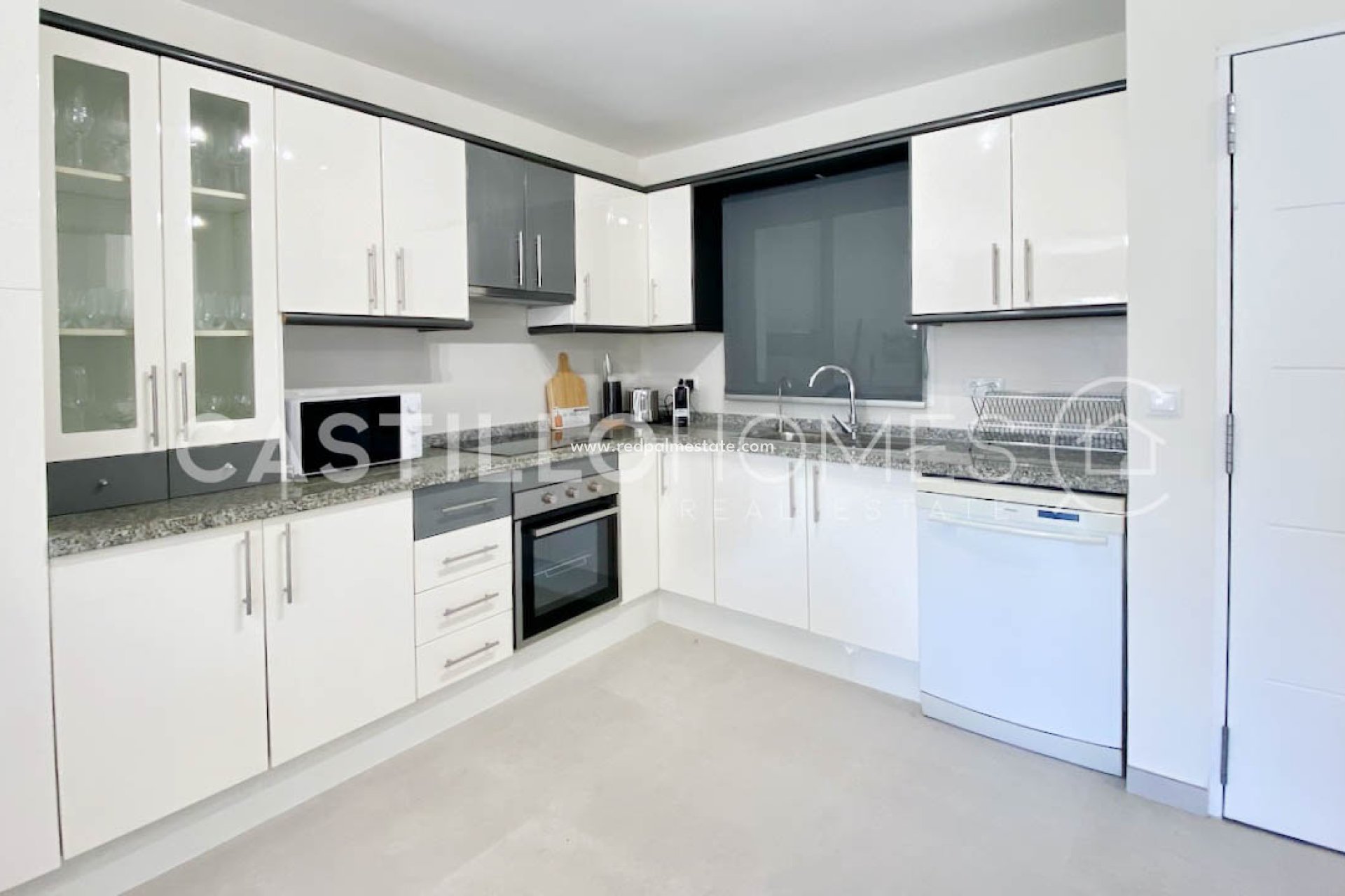 Resale - Town House -
Orihuela Costa - Playa Flamenca