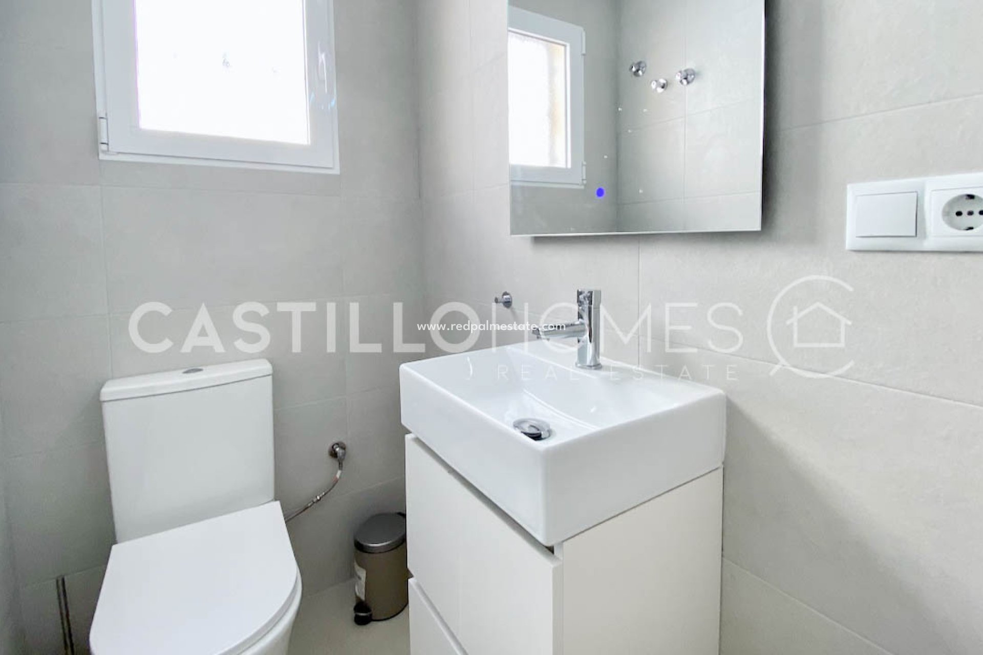 Resale - Town House -
Orihuela Costa - Playa Flamenca