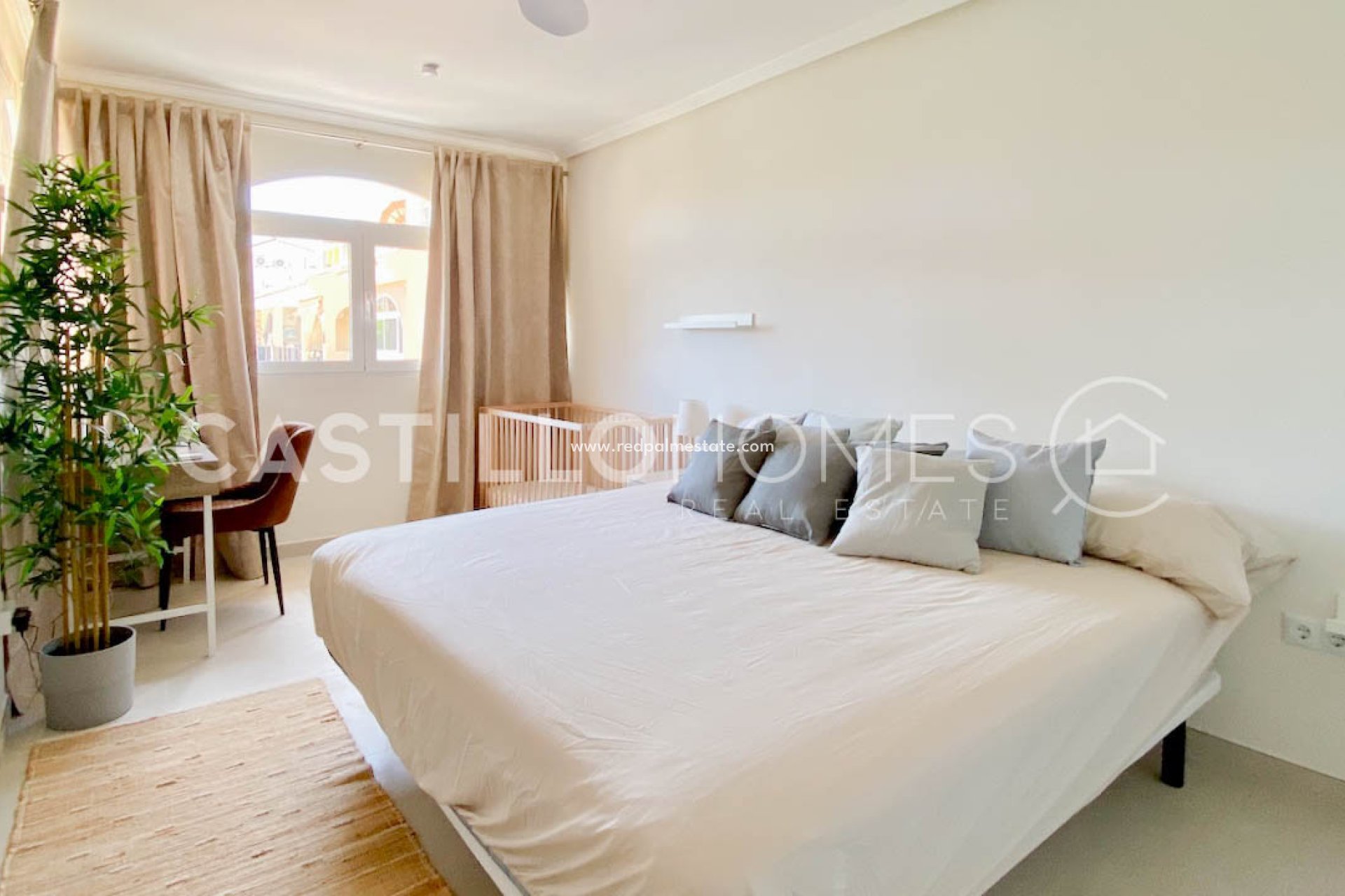 Resale - Town House -
Orihuela Costa - Playa Flamenca