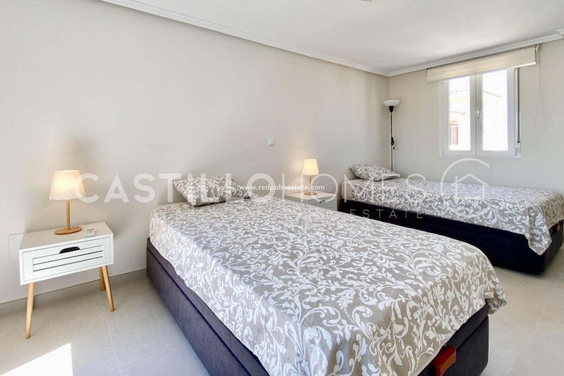 Resale - Town House -
Orihuela Costa - Playa Flamenca