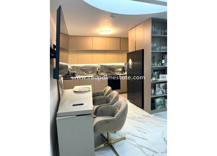 Resale - Town House -
Orihuela Costa - Playa Flamenca