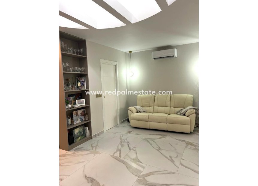 Resale - Town House -
Orihuela Costa - Playa Flamenca