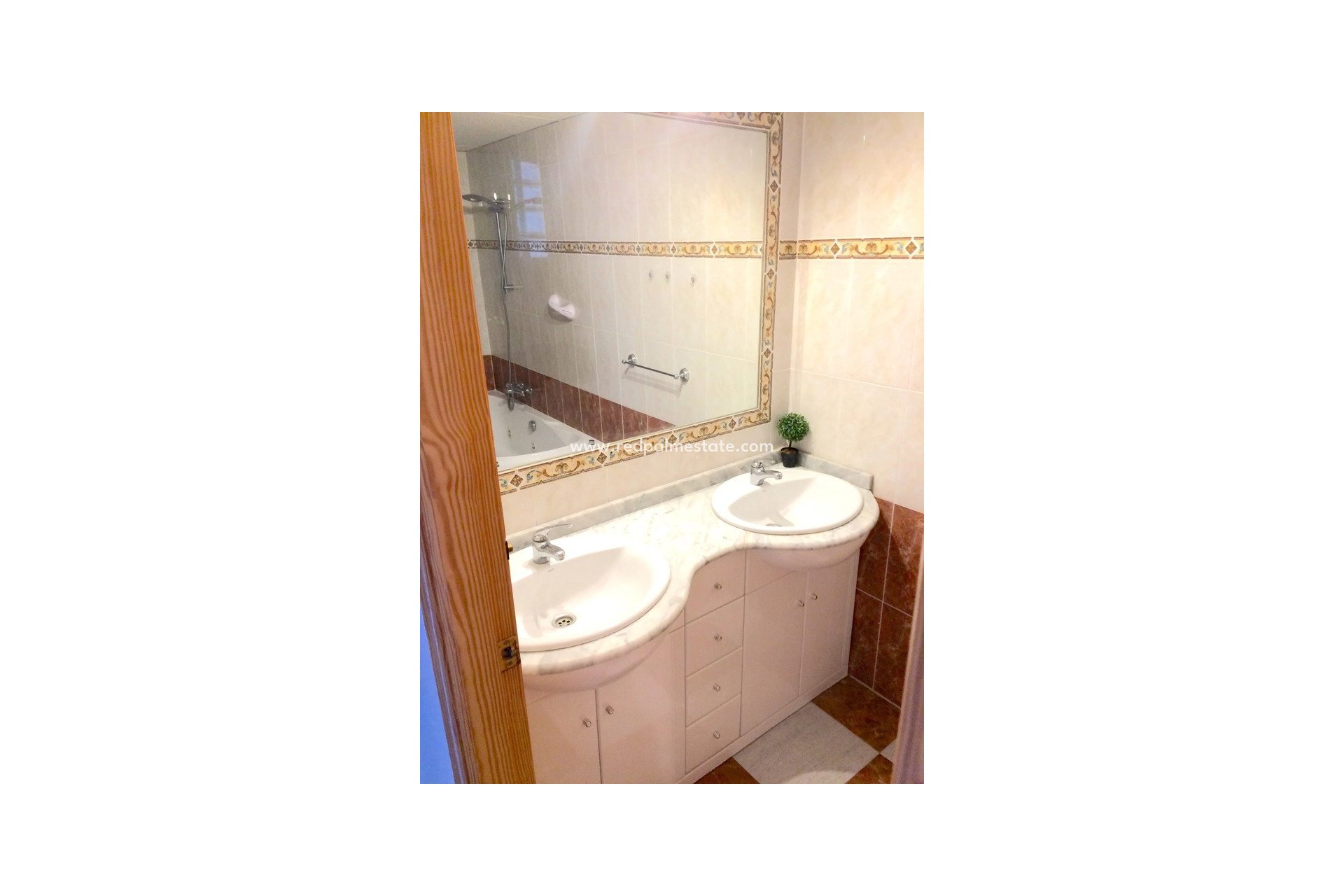 Resale - Town House -
Orihuela Costa - Playa Flamenca