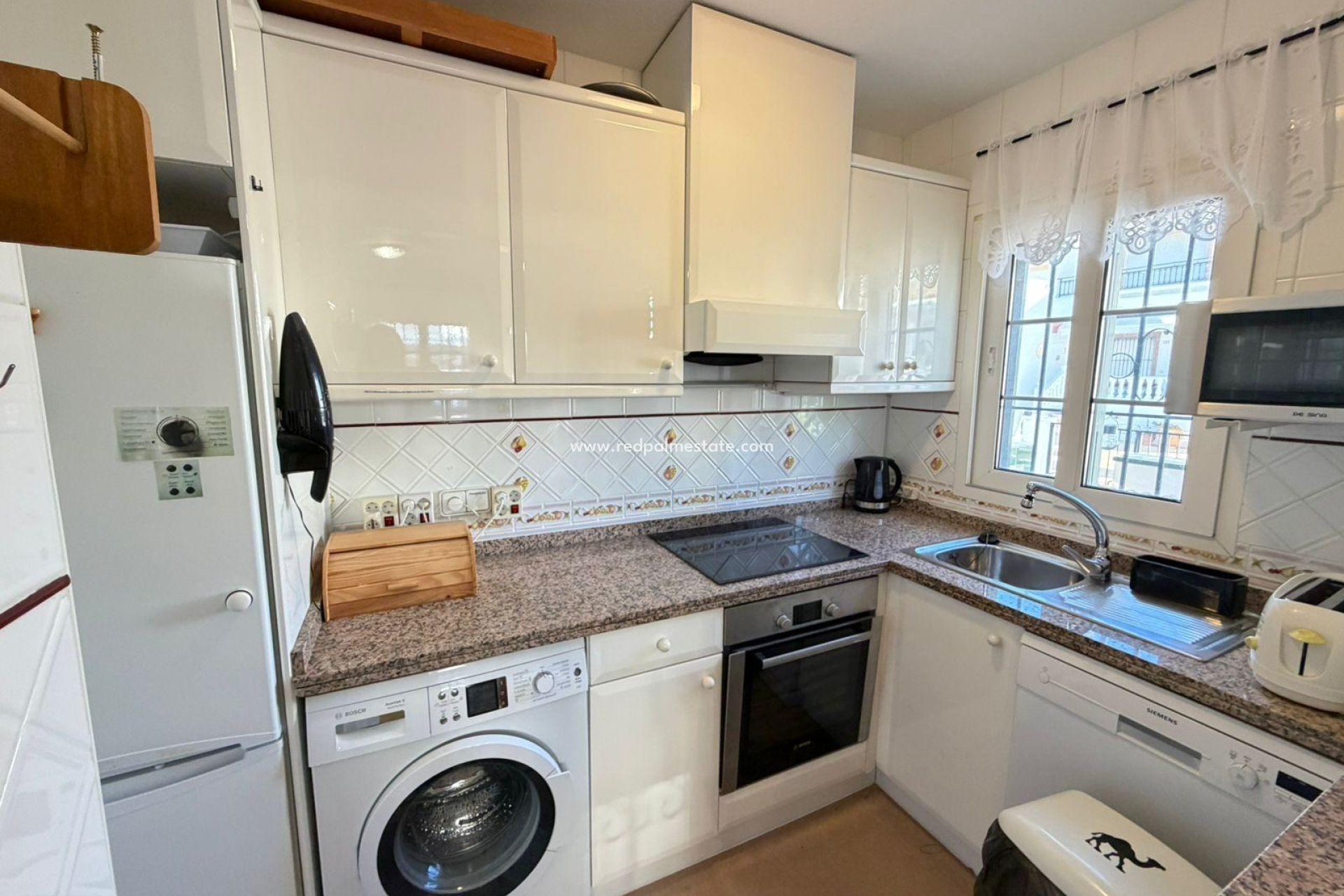 Resale - Town House -
Orihuela Costa - Playa Flamenca