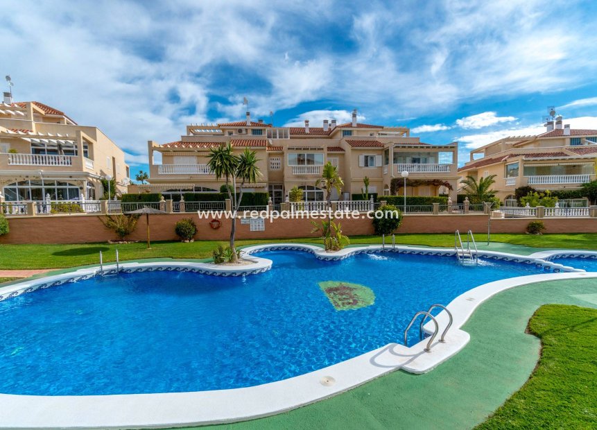 Resale - Town House -
Orihuela Costa - Playa Flamenca