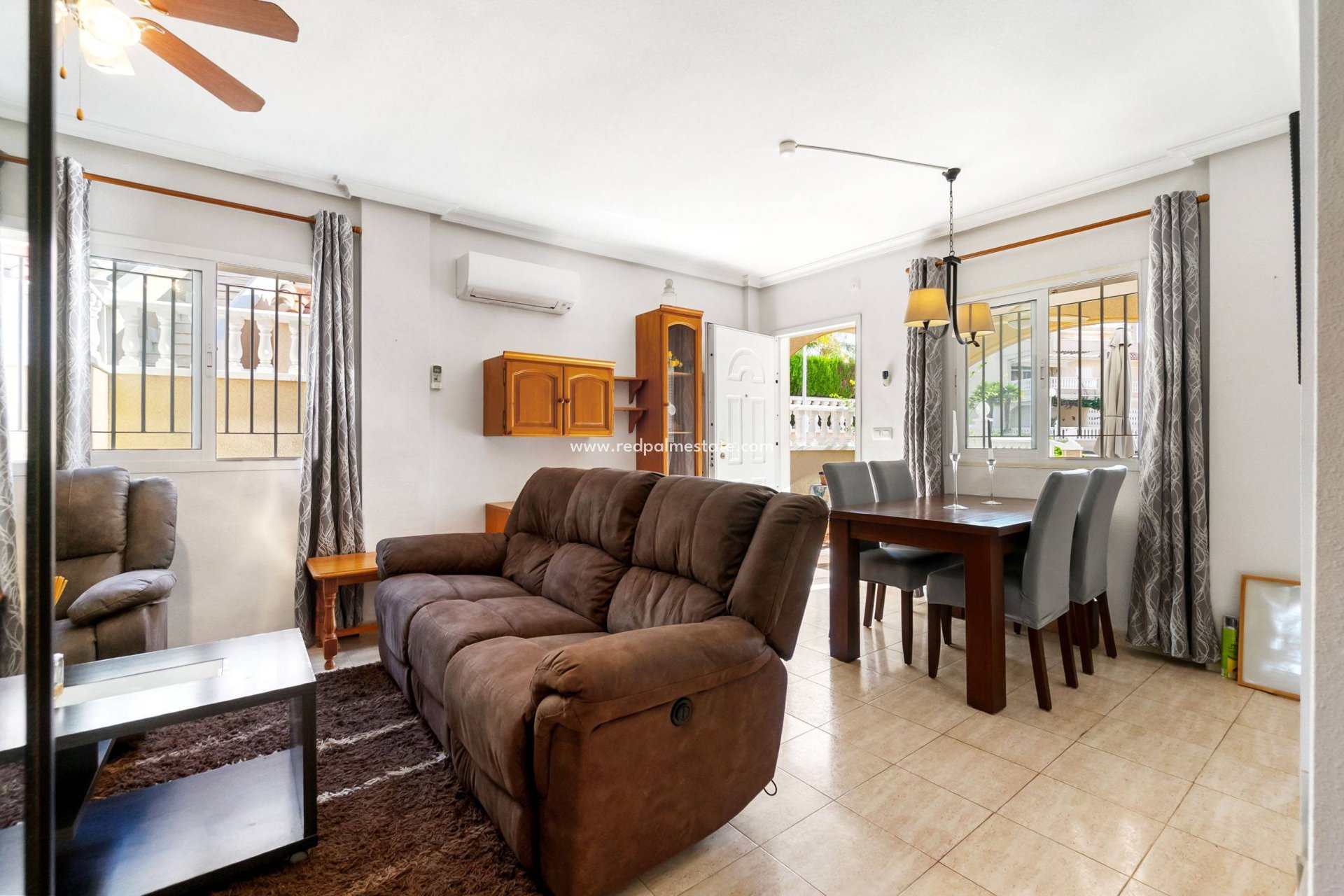 Resale - Town House -
Orihuela Costa - Playa Flamenca