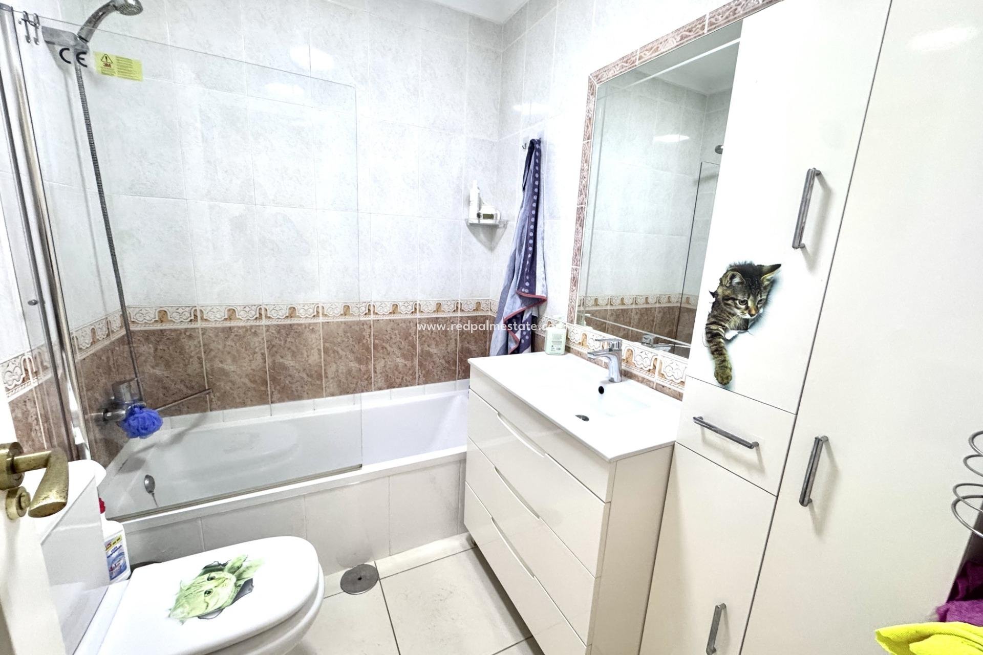 Resale - Town House -
Orihuela Costa - Playa Flamenca