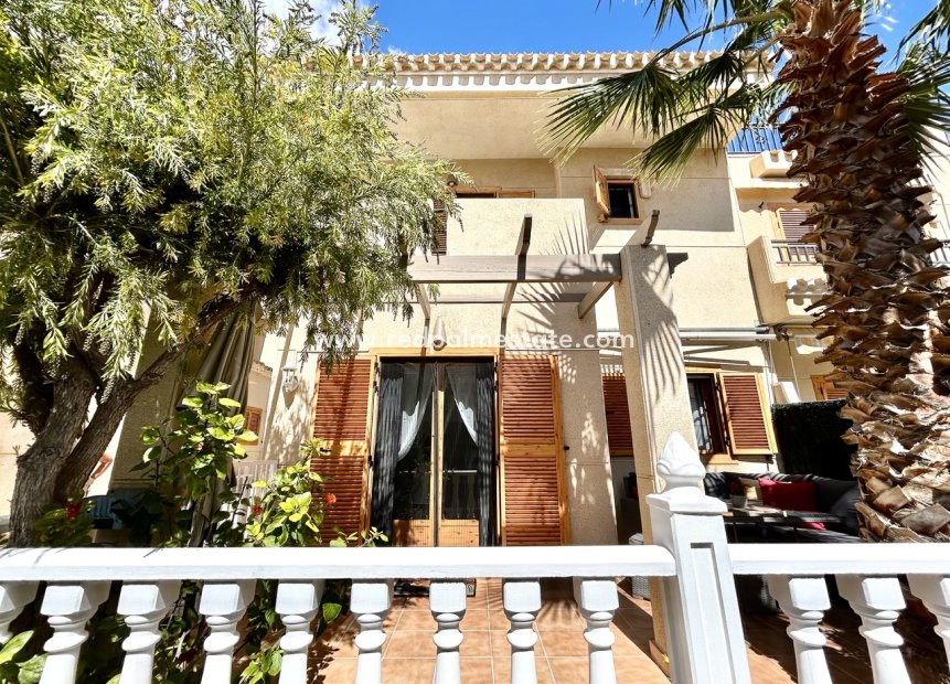 Resale - Town House -
Orihuela Costa - Playa Flamenca