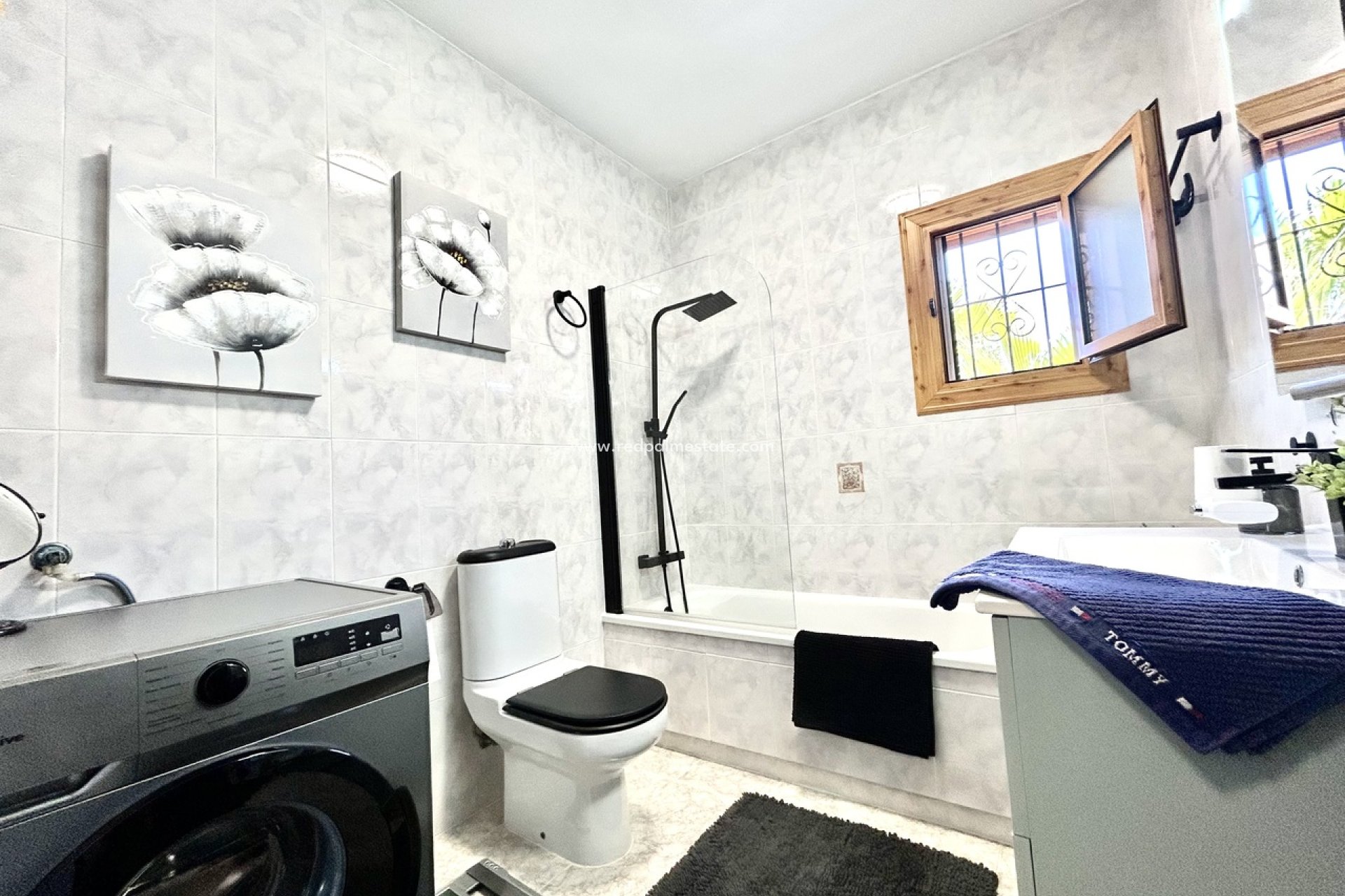 Resale - Town House -
Orihuela Costa - Playa Flamenca