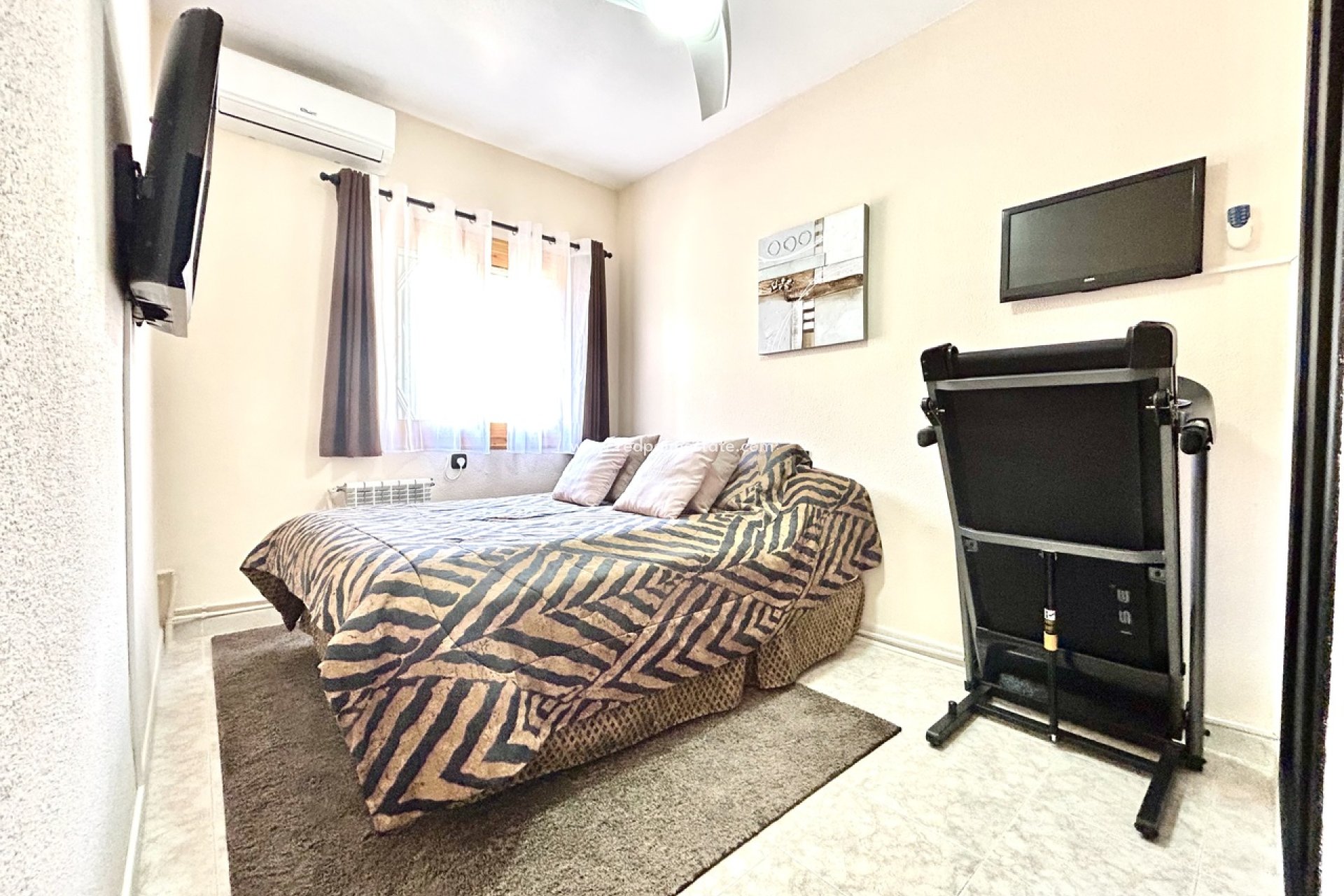 Resale - Town House -
Orihuela Costa - Playa Flamenca