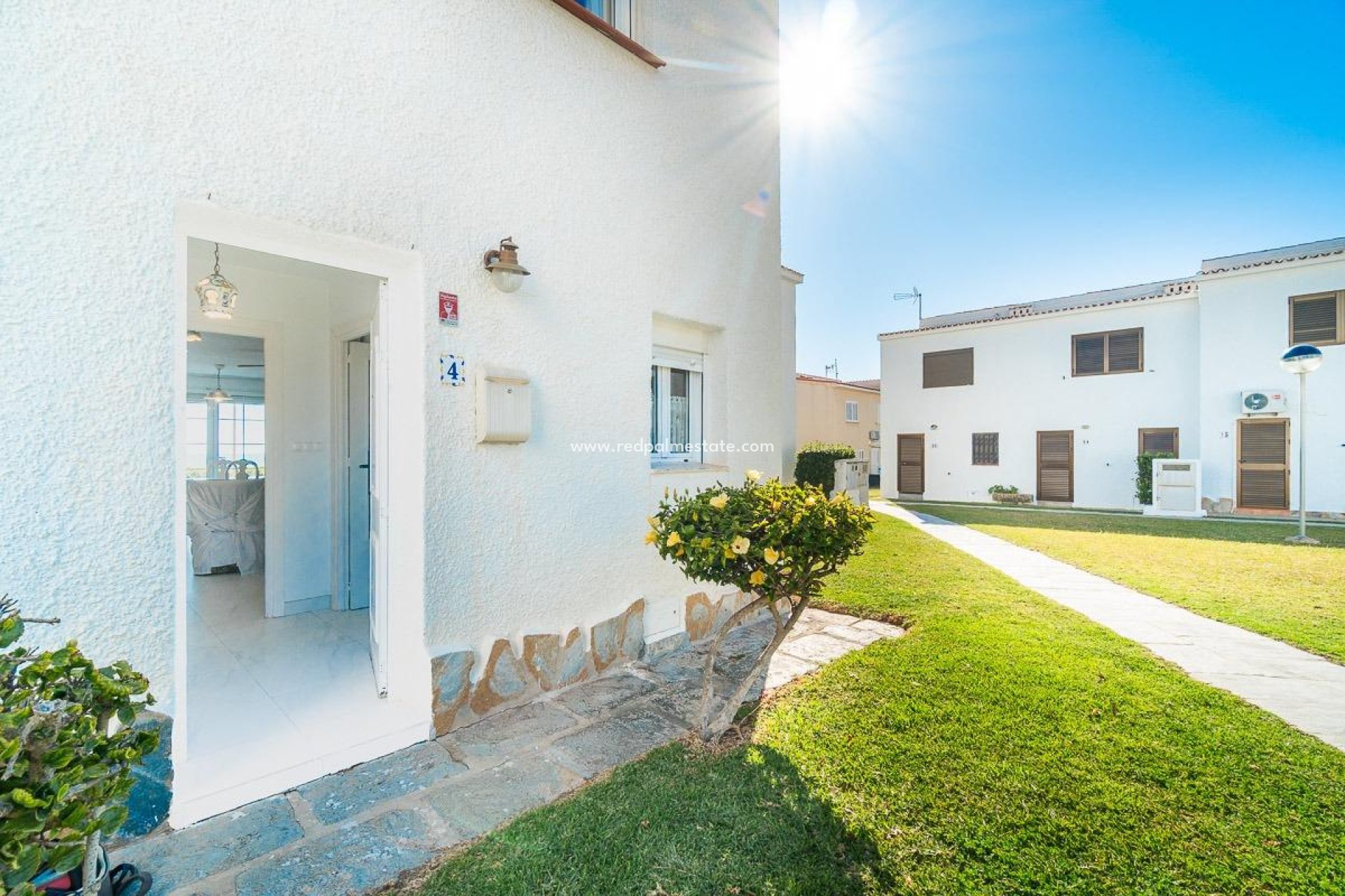 Resale - Town House -
Orihuela Costa - Playa Flamenca