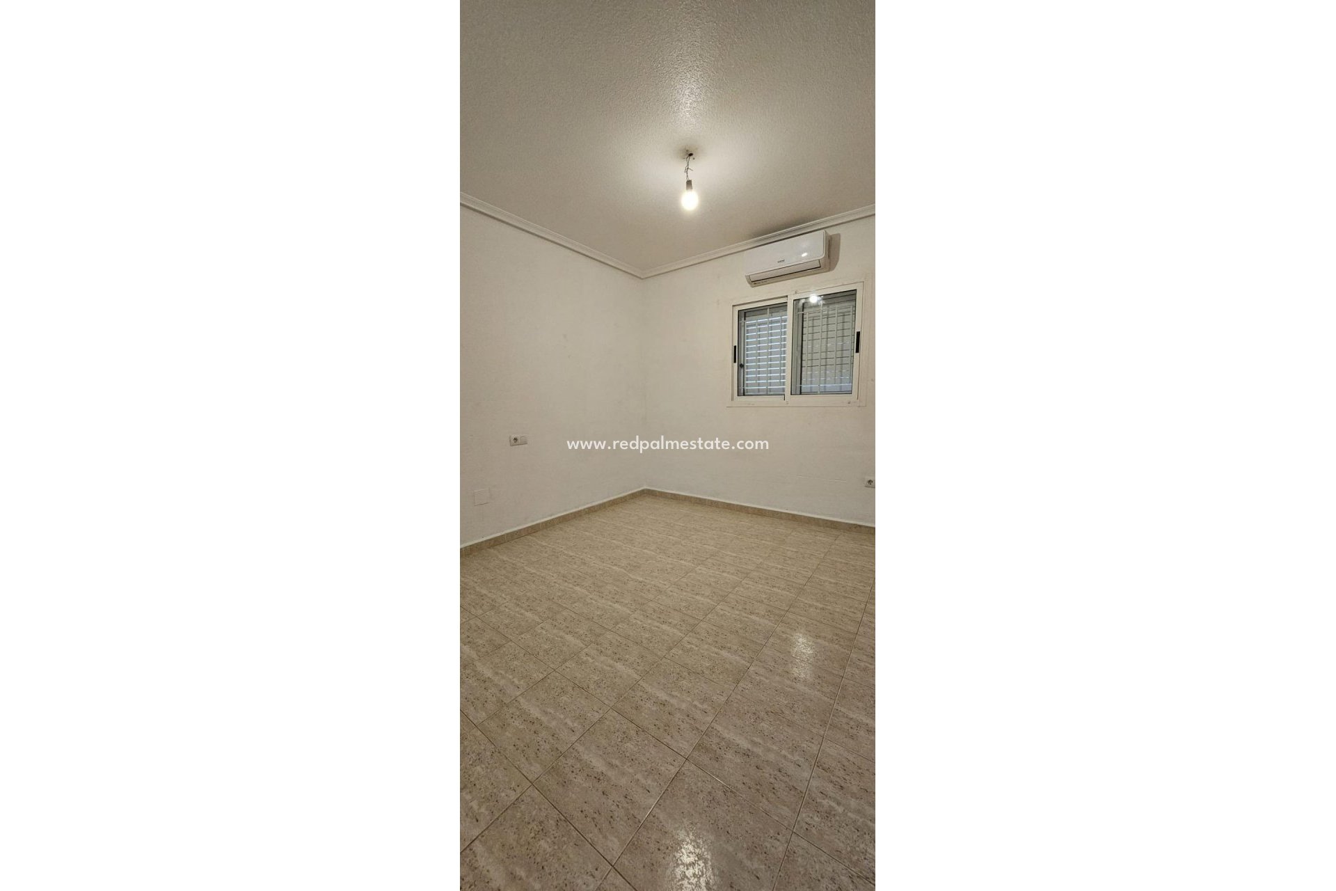 Resale - Town House -
Orihuela Costa - Punta Prima