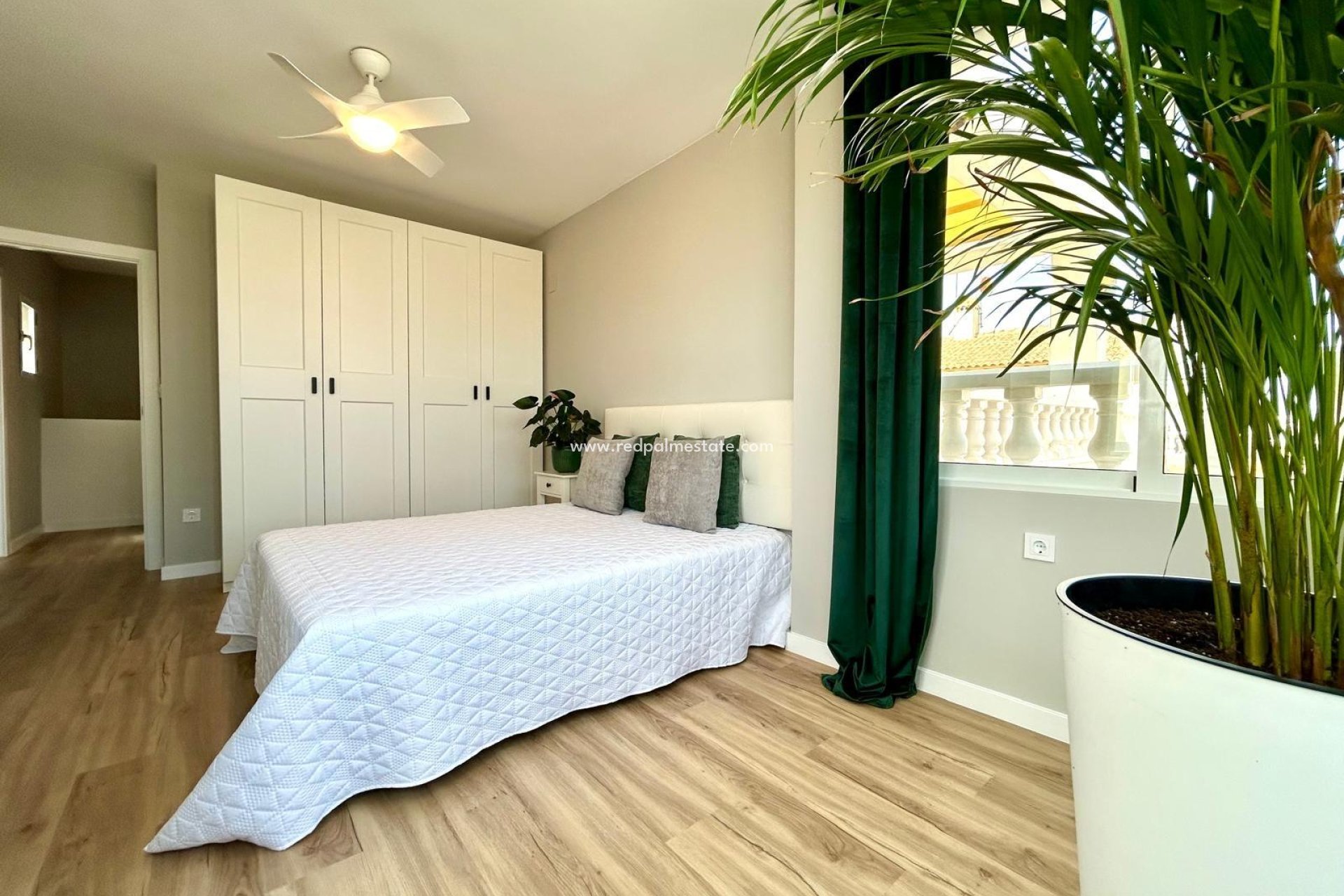 Resale - Town House -
Orihuela Costa - Urbanización Perla del Mar