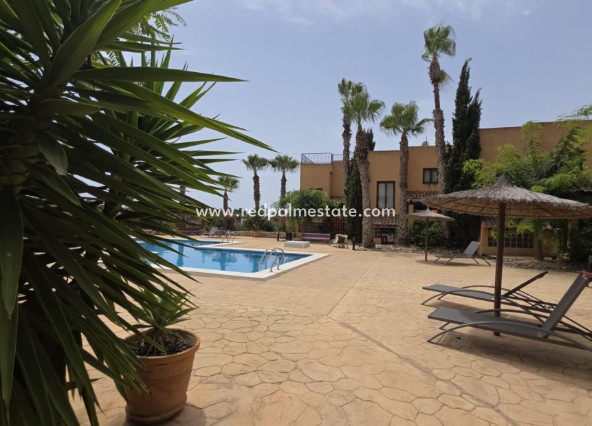 Resale - Town House -
Orihuela Costa - Villamartín