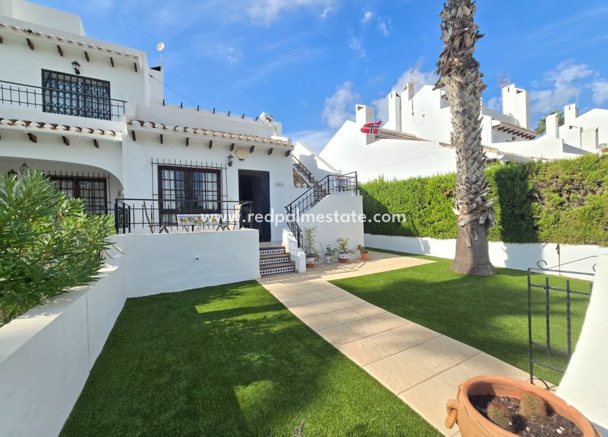 Resale - Town House -
Orihuela Costa - Villamartín