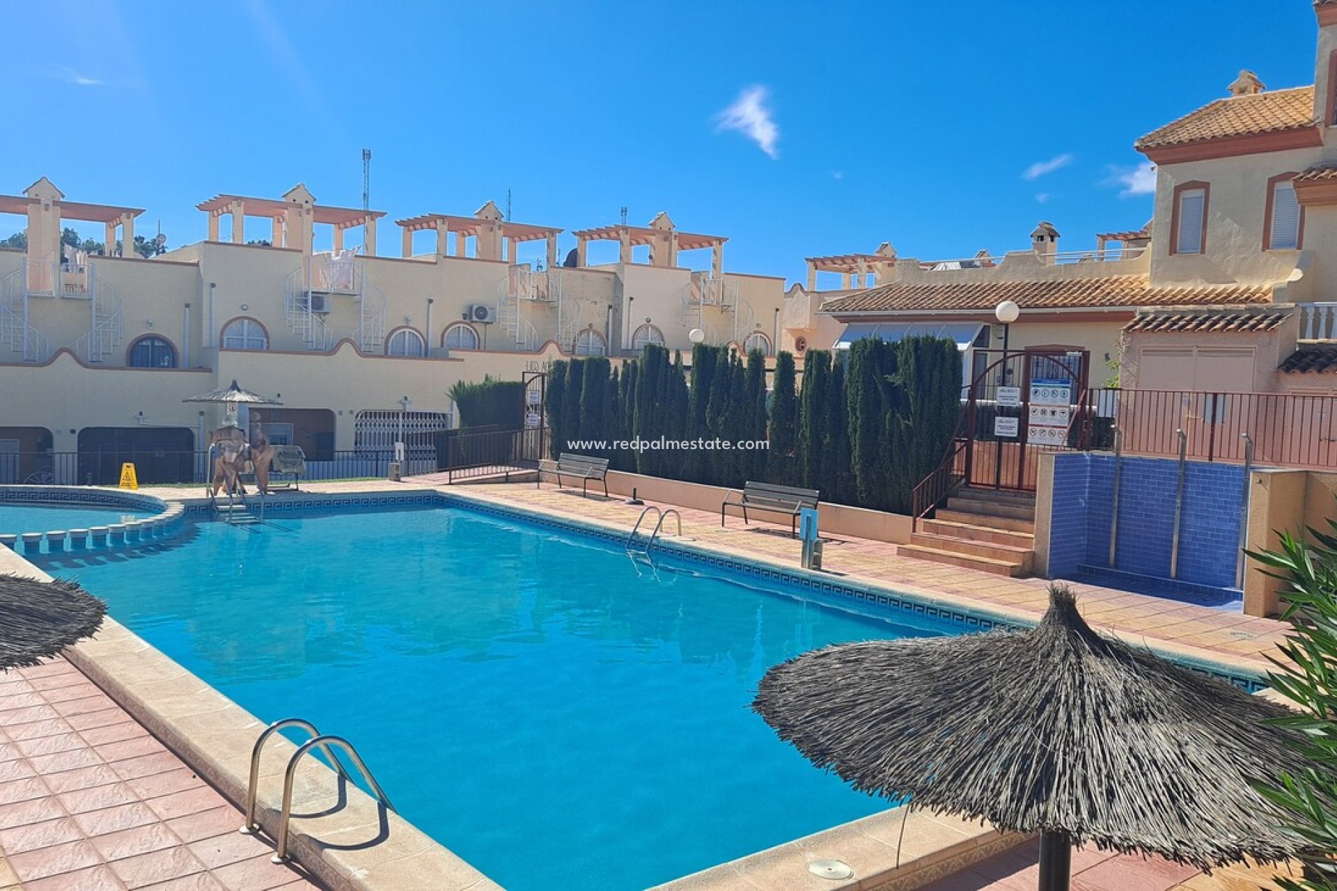 Resale - Town House -
Orihuela Costa - Villamartín
