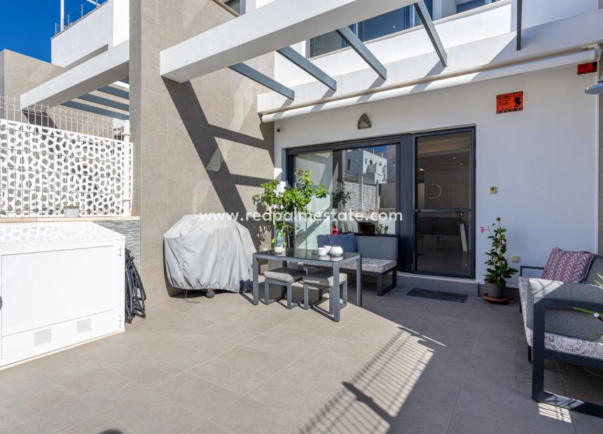 Resale - Town House -
Orihuela Costa - Villamartín