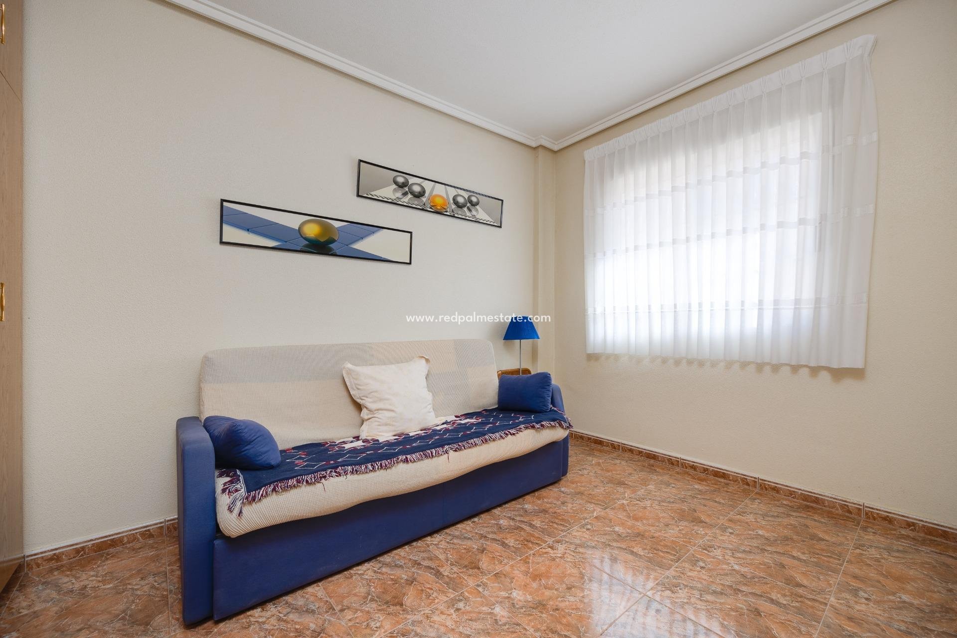 Resale - Town House -
Orihuela Costa - Villamartín