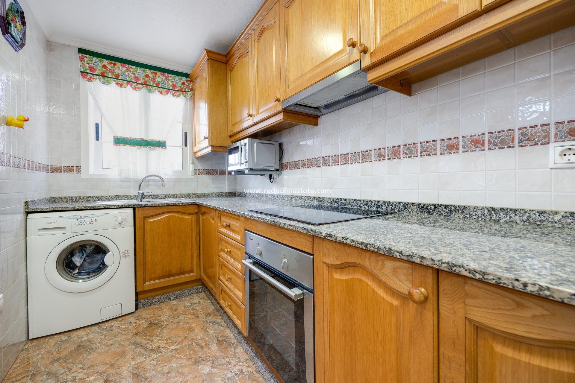 Resale - Town House -
Orihuela Costa - Villamartín