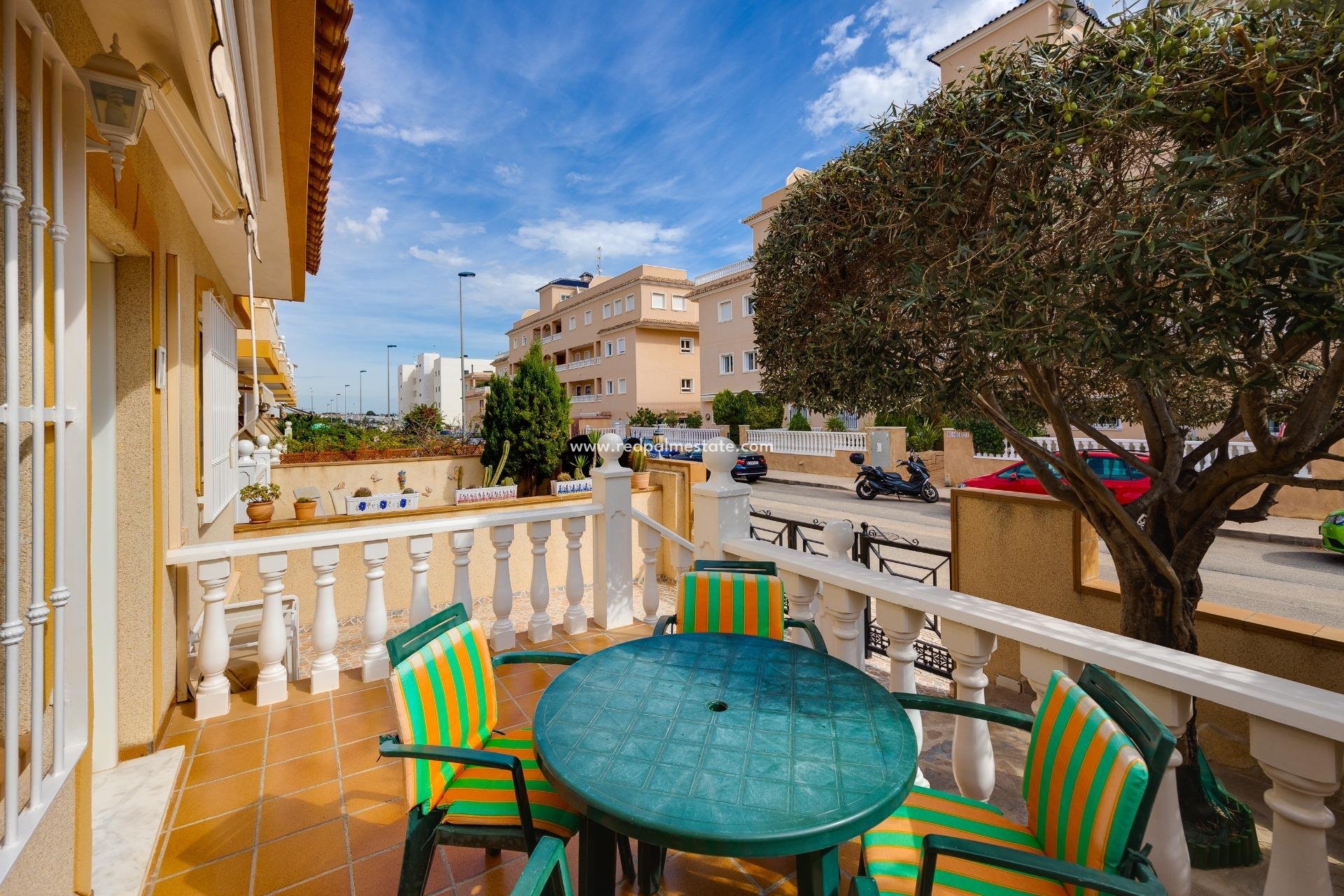 Resale - Town House -
Orihuela Costa - Villamartín